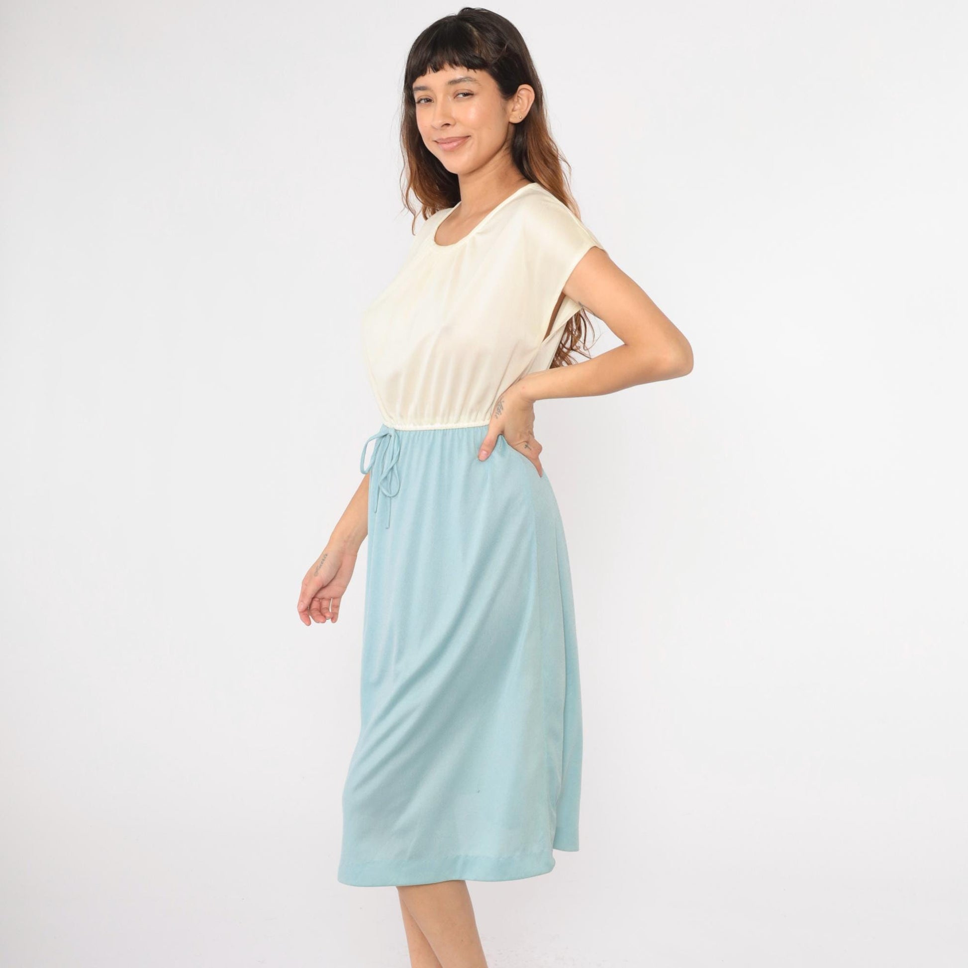 70s Color Block Midi Dress Baby Blue Cream Cap Sleeve Elastic Waist Medium