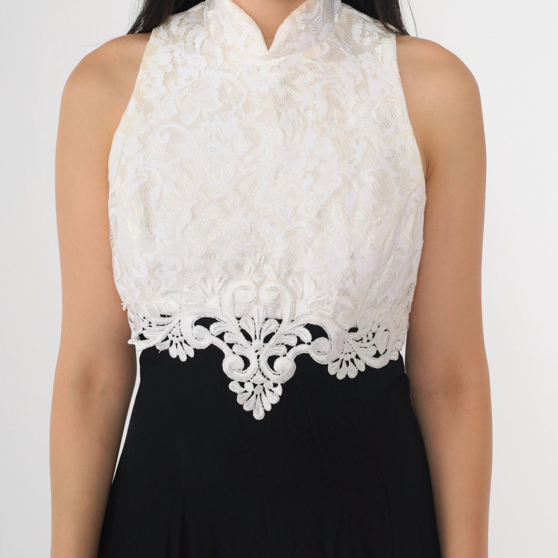 Jessica McClintock 80s Black White Lace Maxi Evening Dress Cutout Small