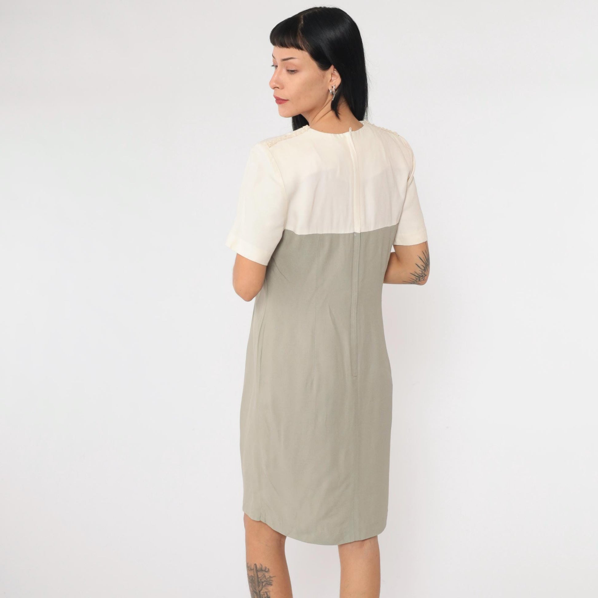 90s S.L. Fashion Petites Sage Floral Embroidered Mini Shirtdress Small