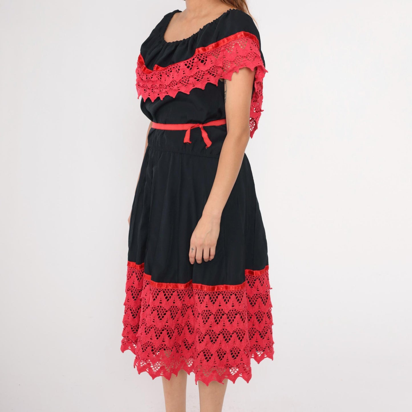 80s Black Peasant Dress Fuchsia Crochet Lace Off-Shoulder Midi Medium Large