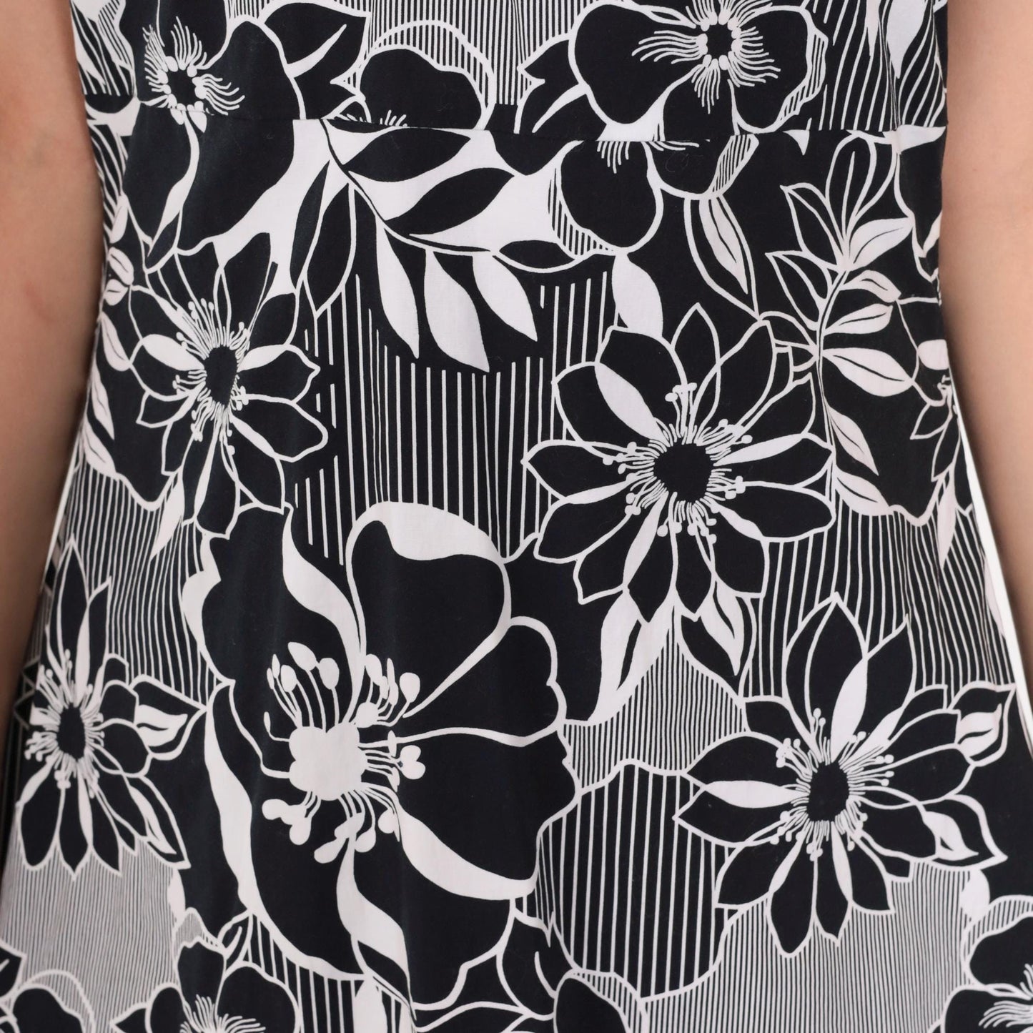 Y2K Floral Halter Mini Dress Black White Empire Waist Backless Small