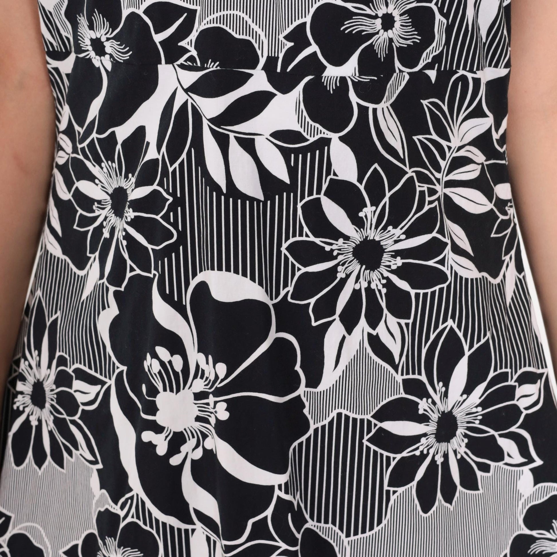 Y2K Floral Halter Mini Dress Black White Empire Waist Backless Small