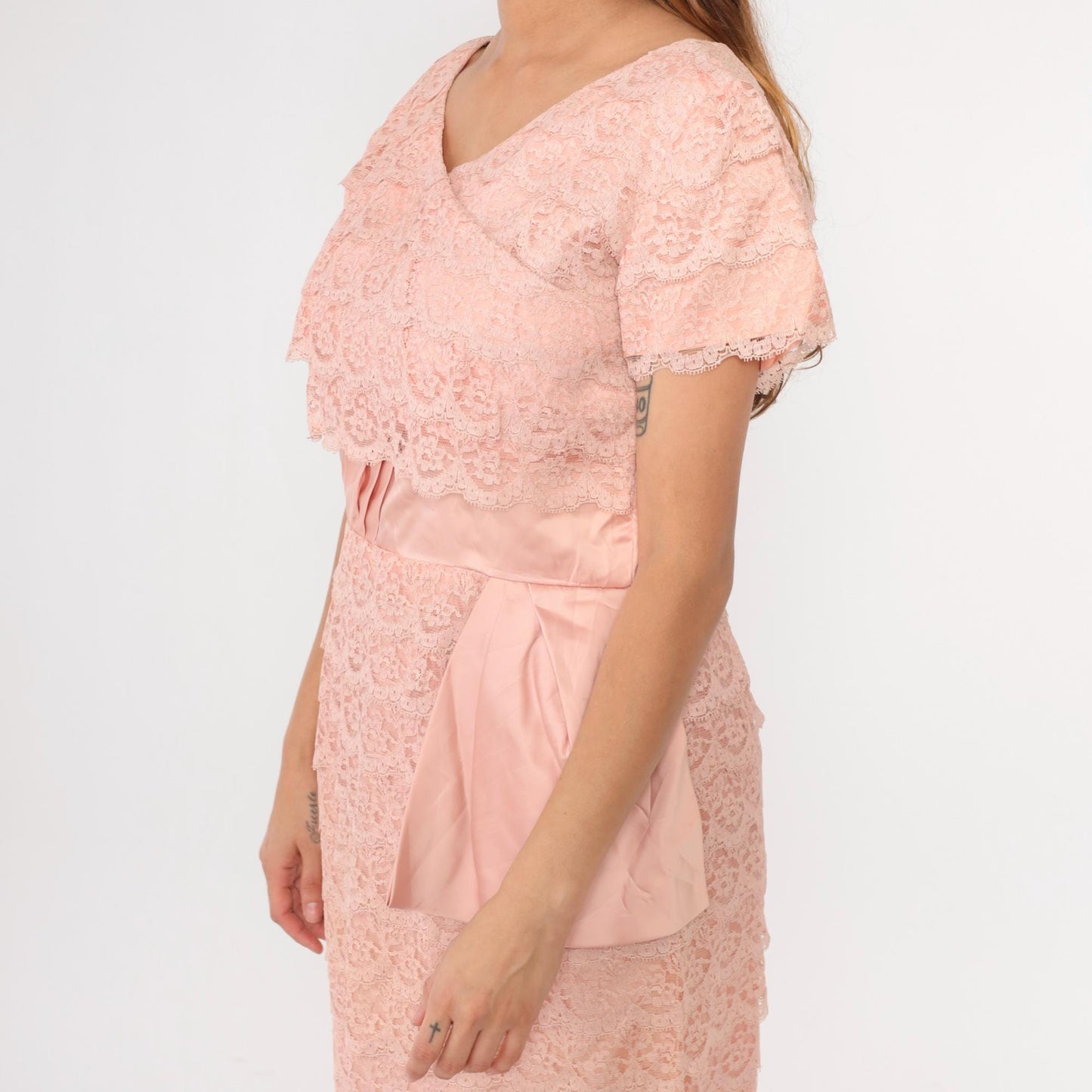 1960s Pink Lace Cocktail Dress Satin Trim High Waist Short Sleeve Medium Large