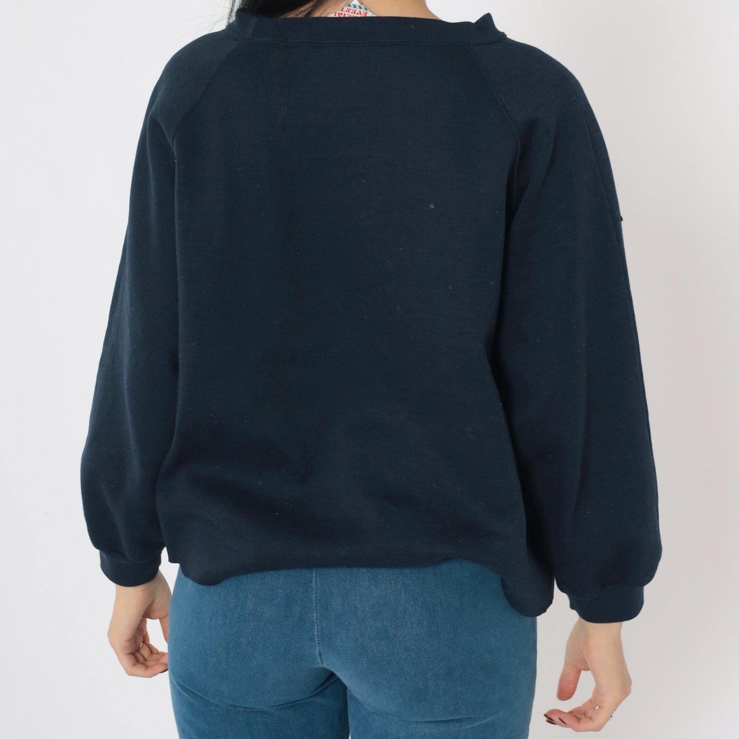 90s Navy Snowflake Winter Sports Graphic Sweatshirt Raglan Cutoff Medium