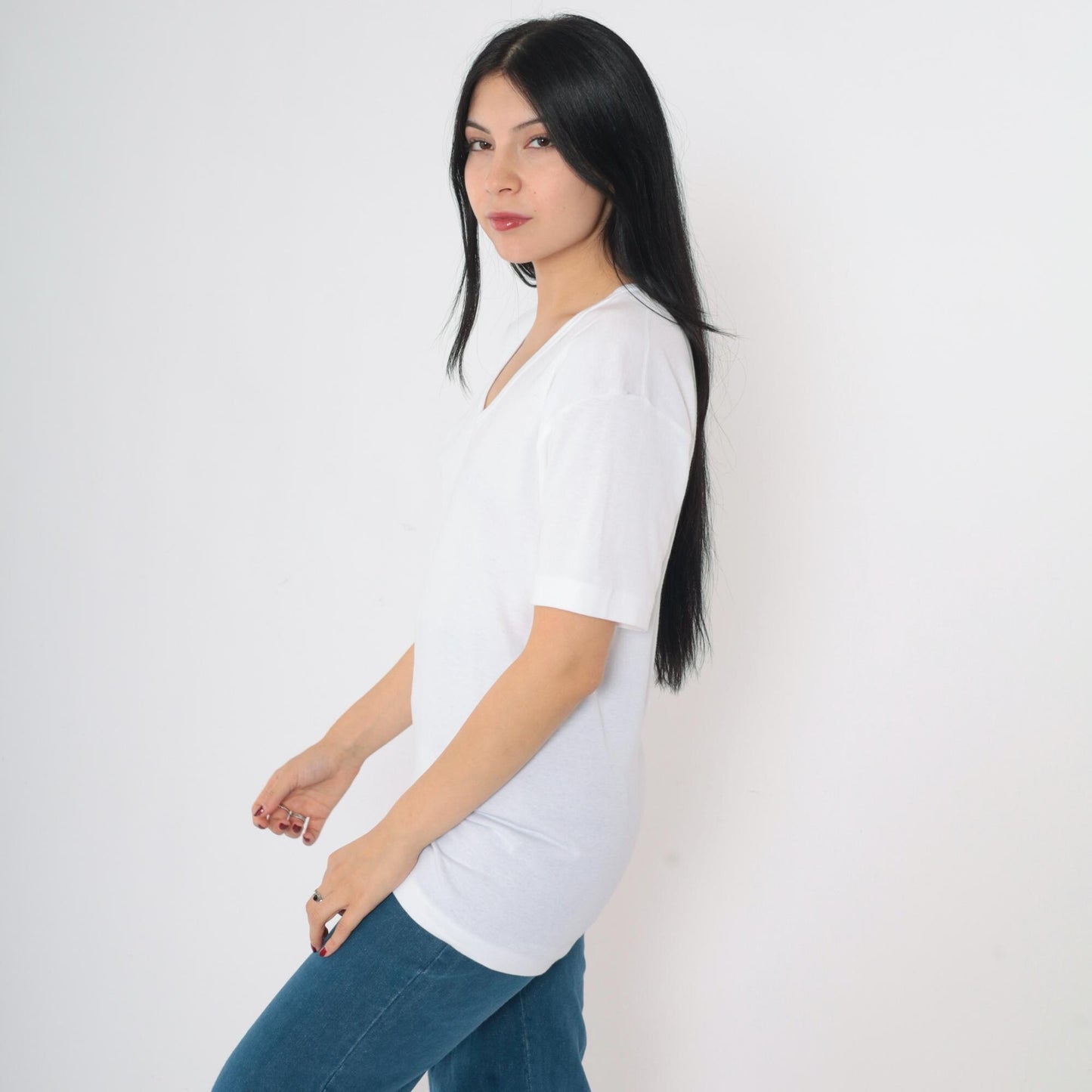 80s BVD Plain White Scoop Neck T-Shirt Cotton Blend Medium