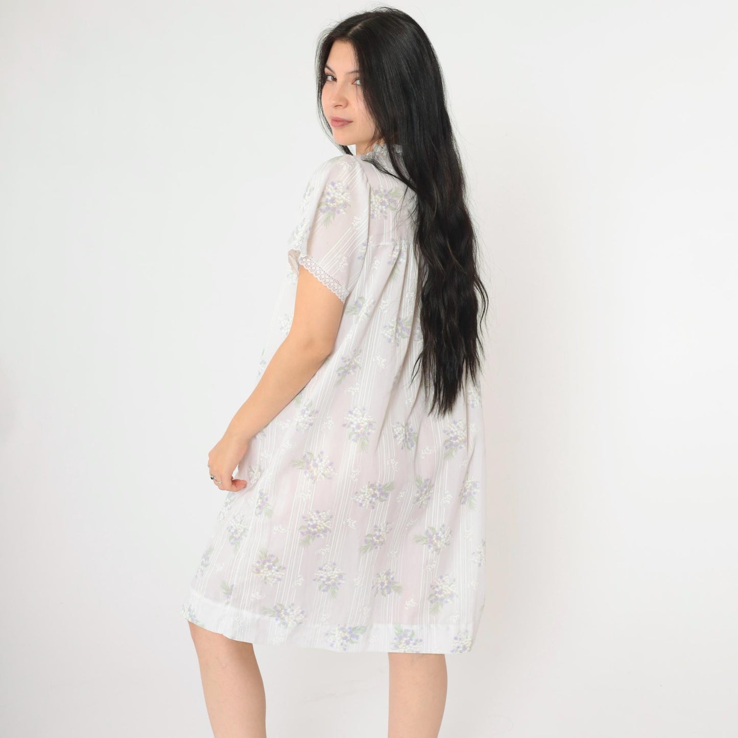 80s Floral Semi-Sheer Nightgown White Lace Puff Sleeve Button-Up Knee-Length Medium