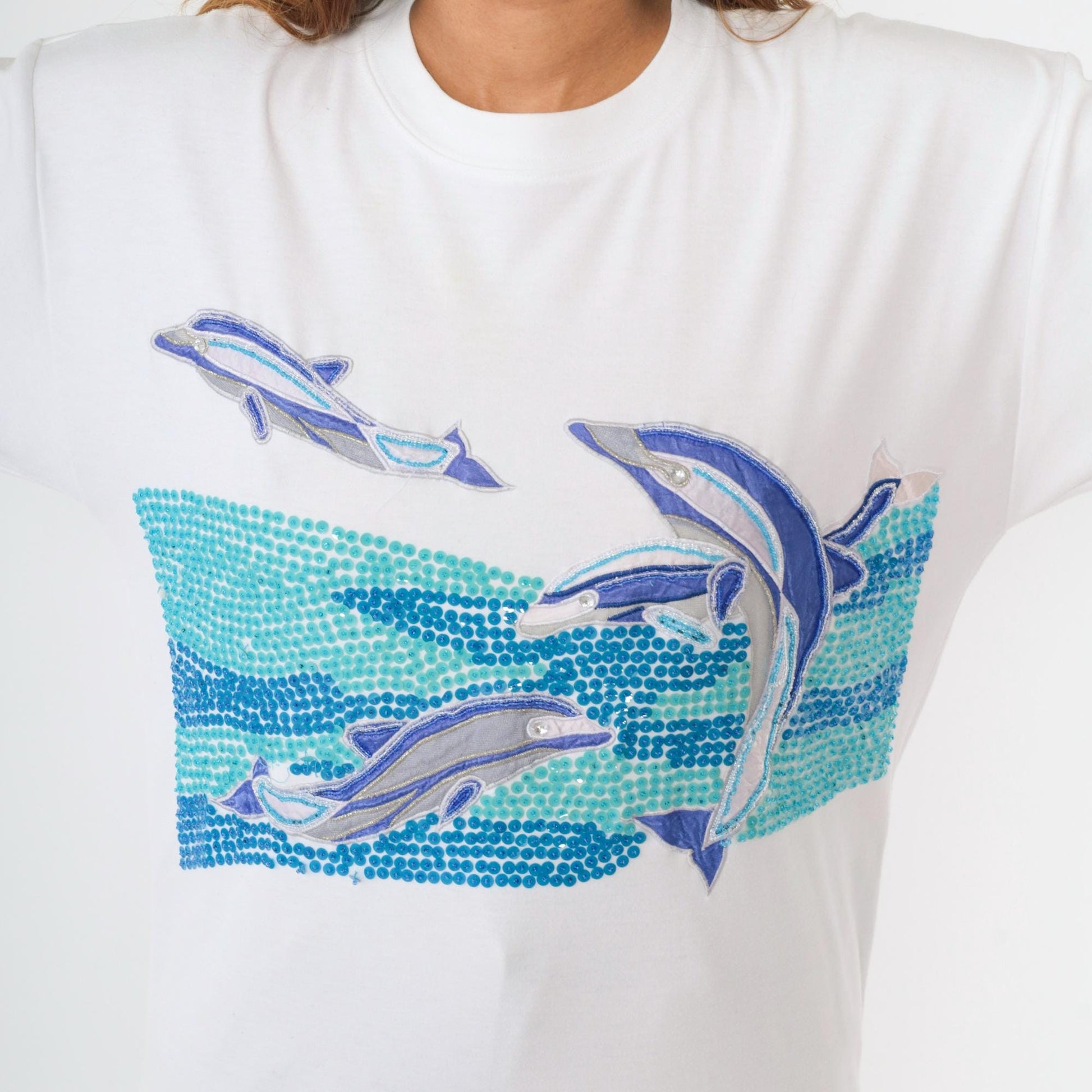 90s Sequin Dolphin Graphic T-Shirt Embroidered Rhinestone White Medium M