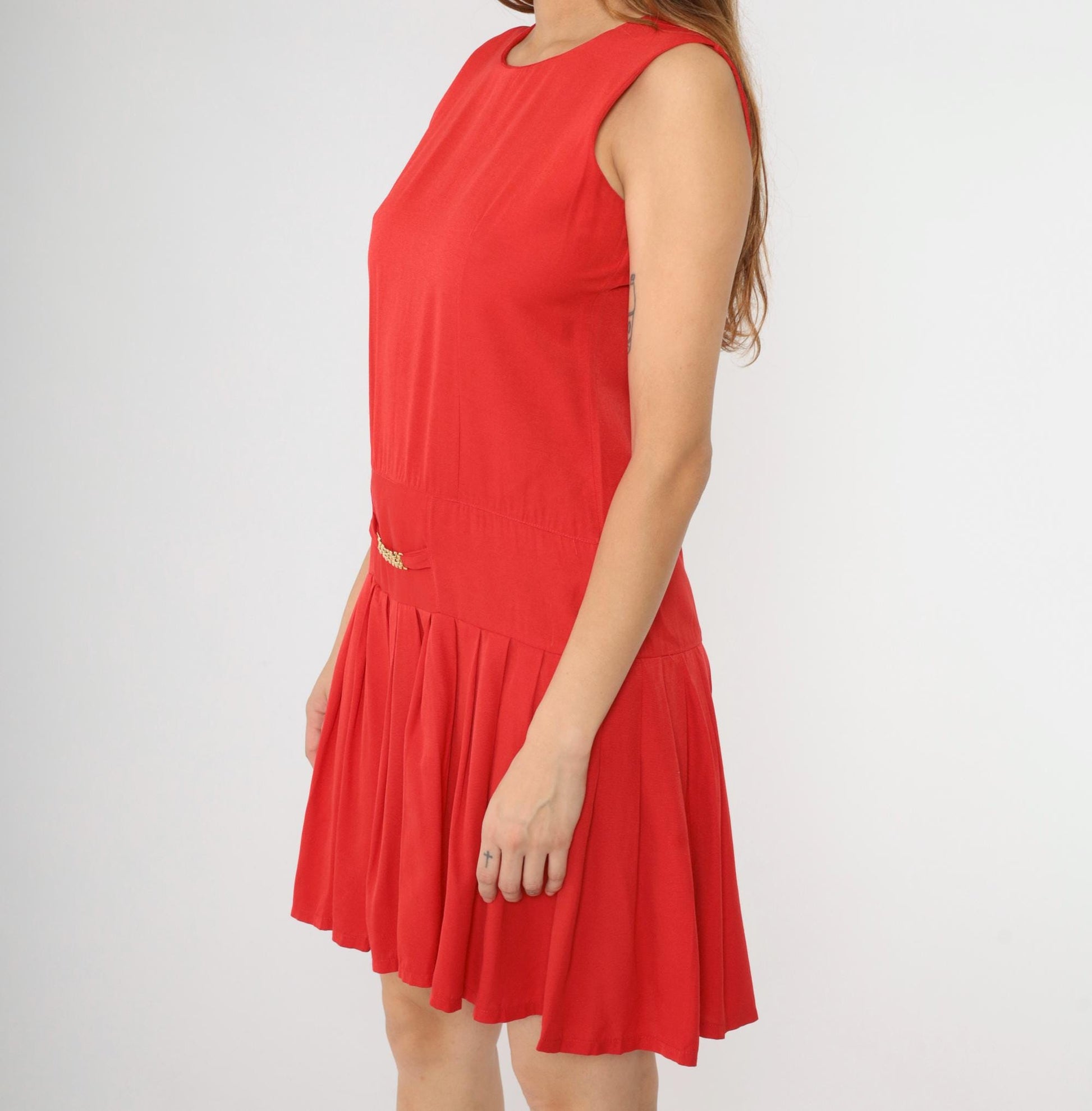 90s Red Mod Shift Dress Drop Waist Pleated Gold Accent Small S