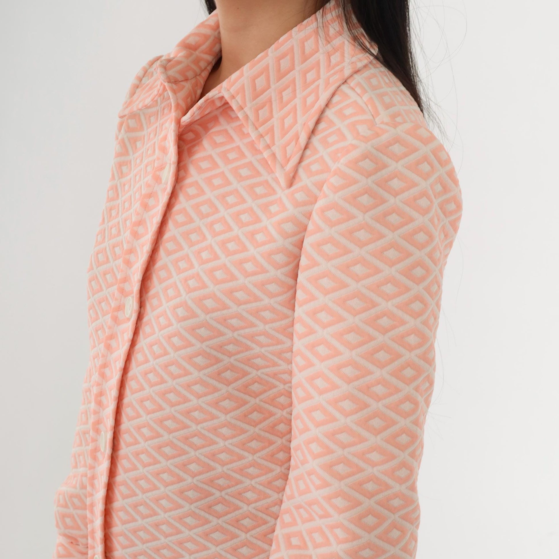 70s Saks Fifth Avenue Pink Geometric Diamond Print Dagger Collar Blouse Small