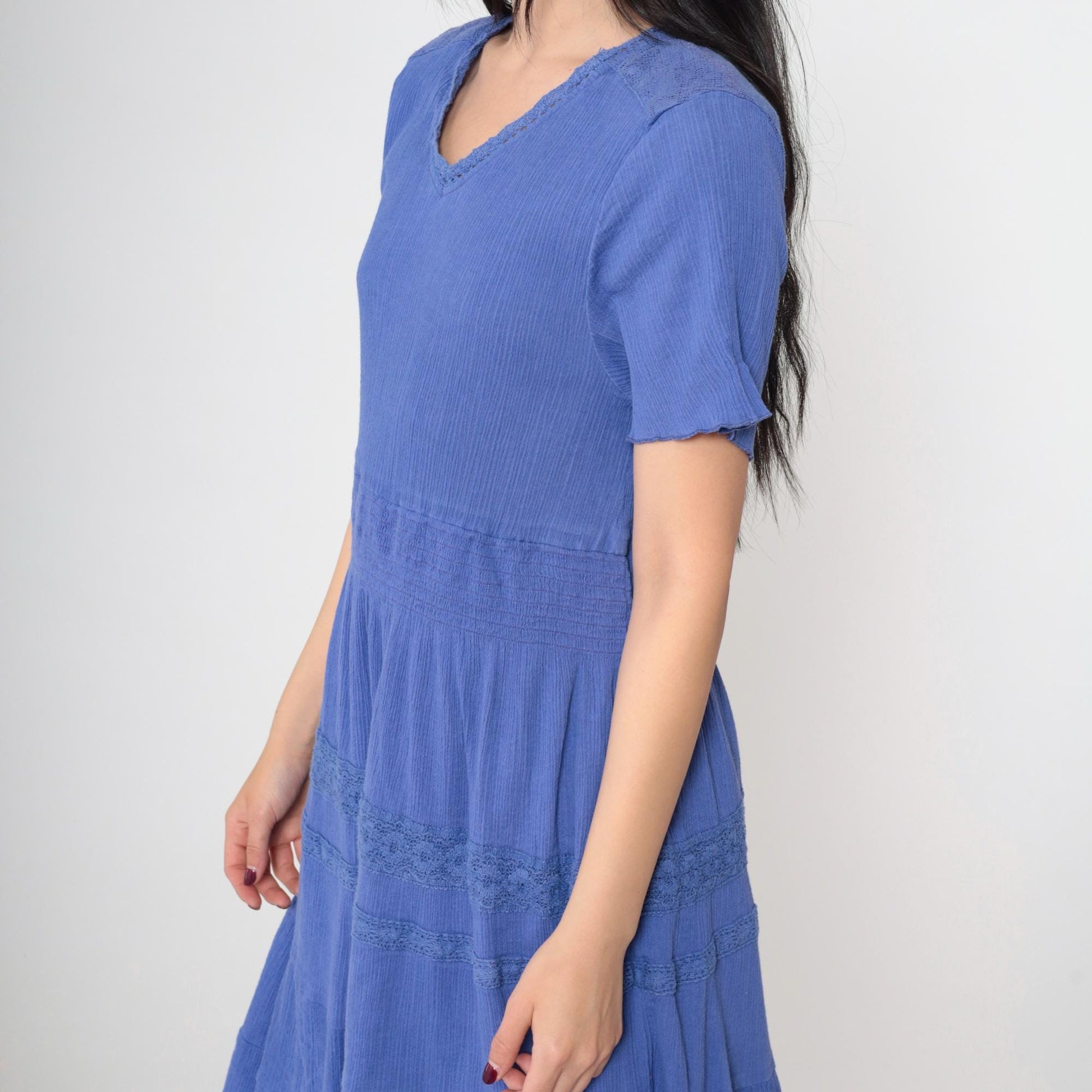 Y2K Blue Midi Dress Tiered Lace Trim V-Neck Short Sleeve Medium M