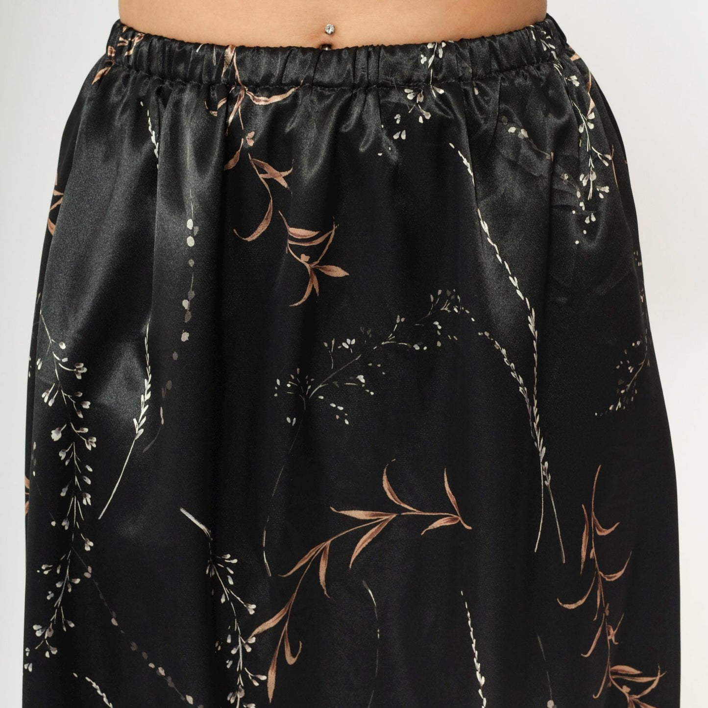 90s Black Satin Midi Skirt Floral Print High Waist Elastic Small