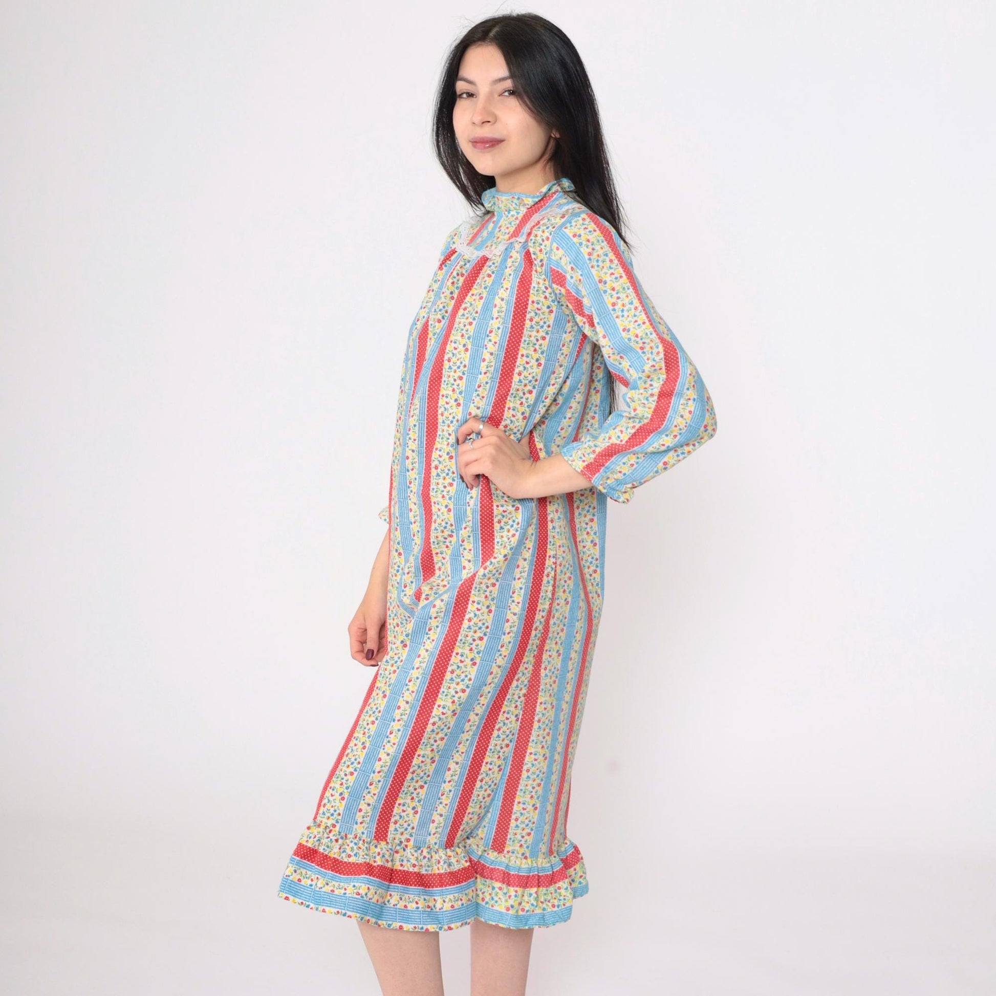 70s Floral Calico Striped Nightgown Eyelet Lace Bib Long Sleeve Red Blue Extra Small