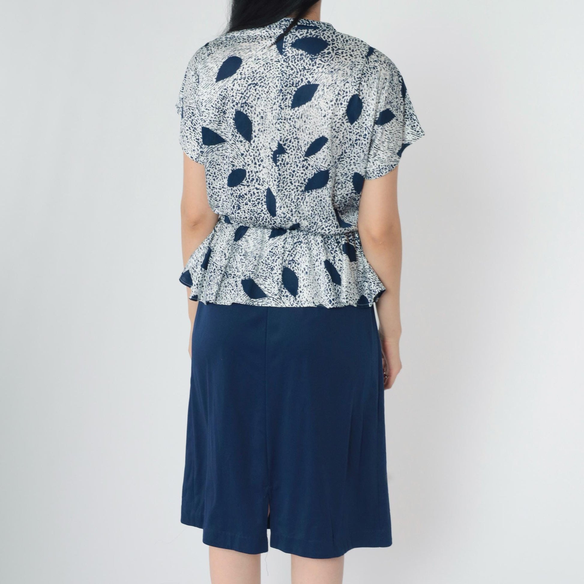 80s Abstract Peplum Midi Dress Blue White V Neck Button Up High Waisted Medium Large