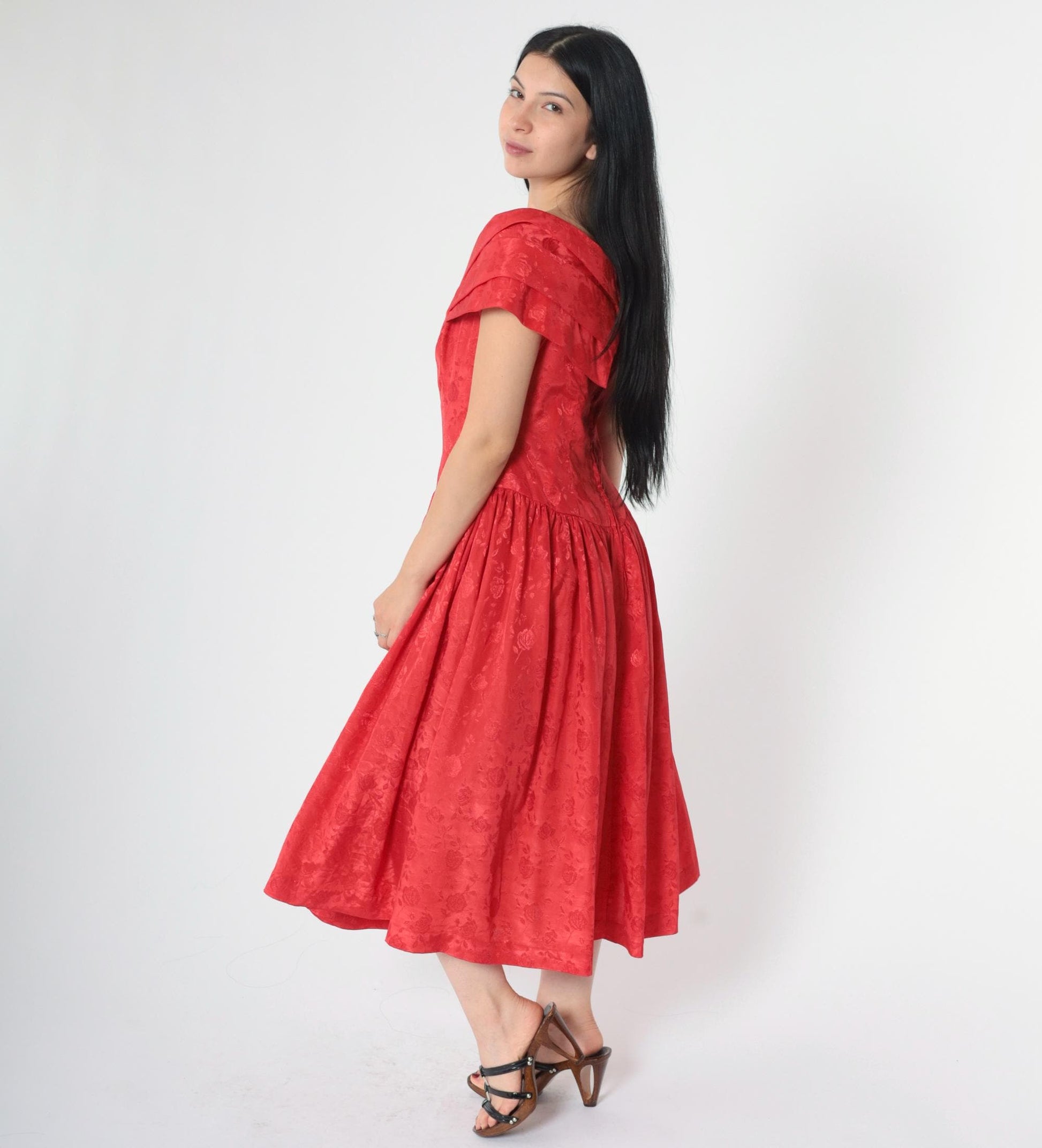 80s Red Floral Jacquard Midi Dress Off-Shoulder Pleated Collar Medium