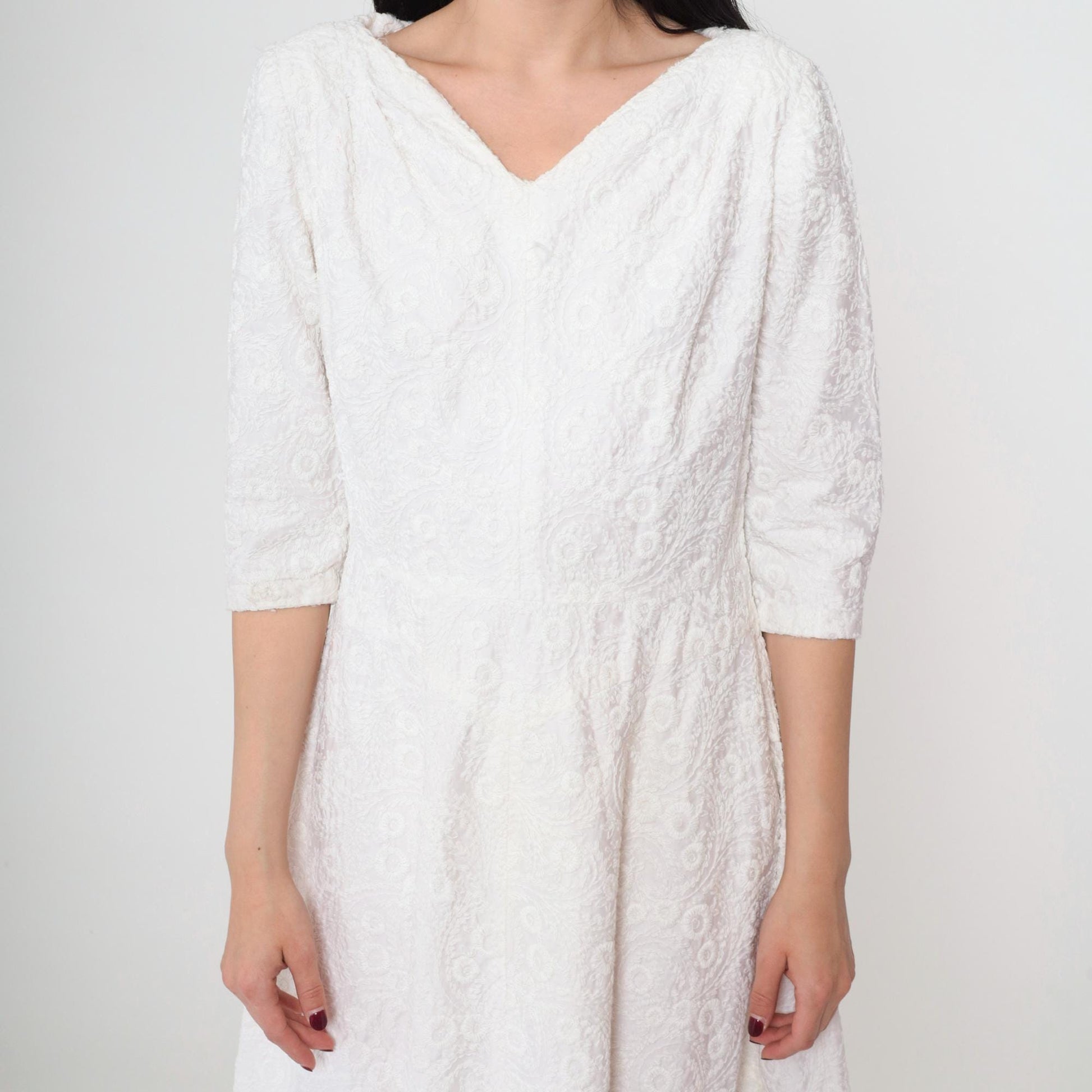 1940s White Floral Embroidered Dress V-Neck 3/4 Sleeve Midi Medium M