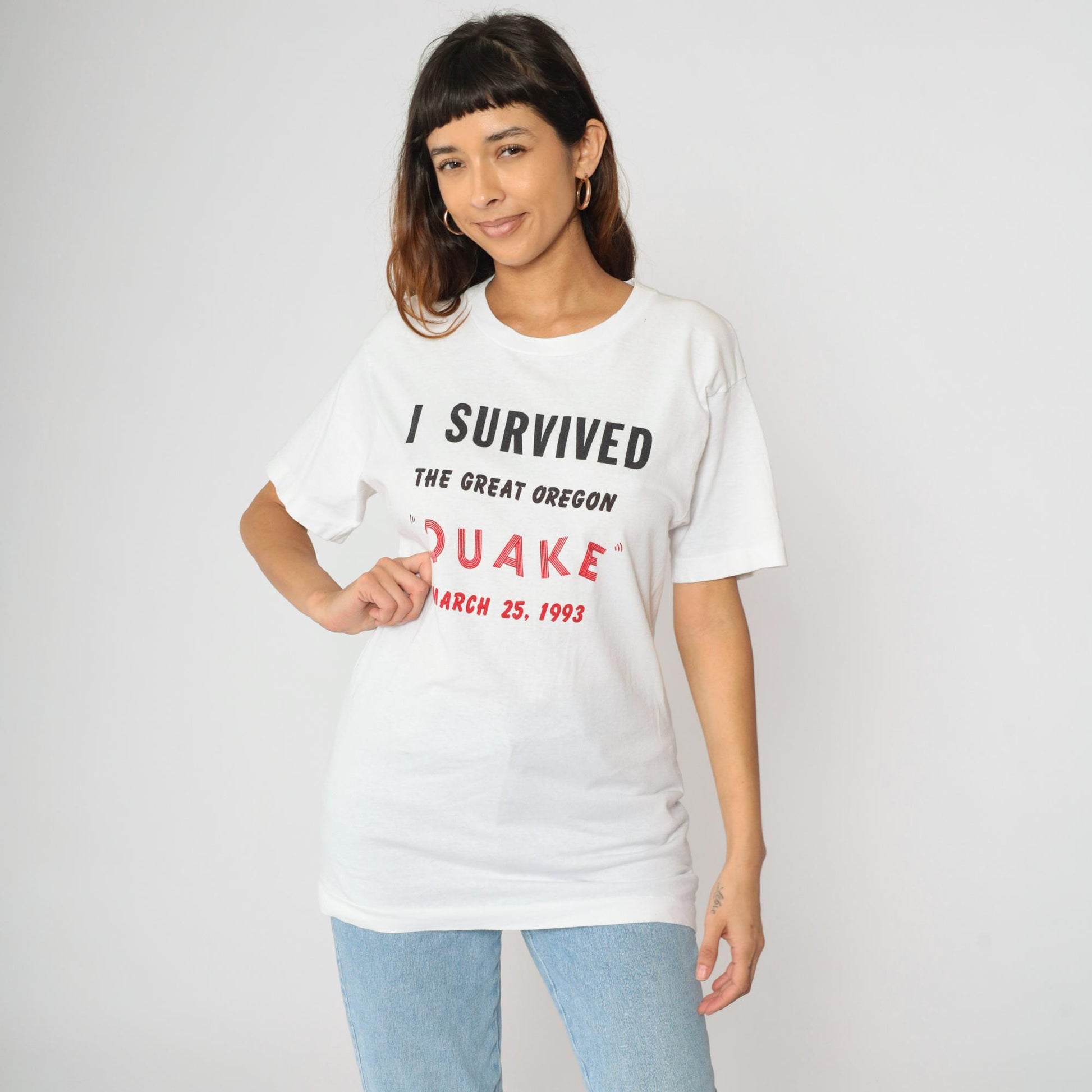 1993 Oregon Earthquake Survivor Graphic T-Shirt White Cotton Crewneck Medium