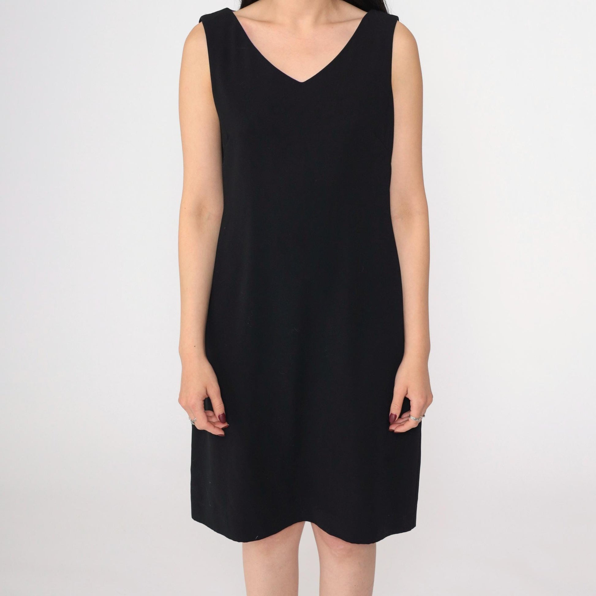 90s Black Shift Dress V-Neck Sleeveless Mini Solid Medium 8