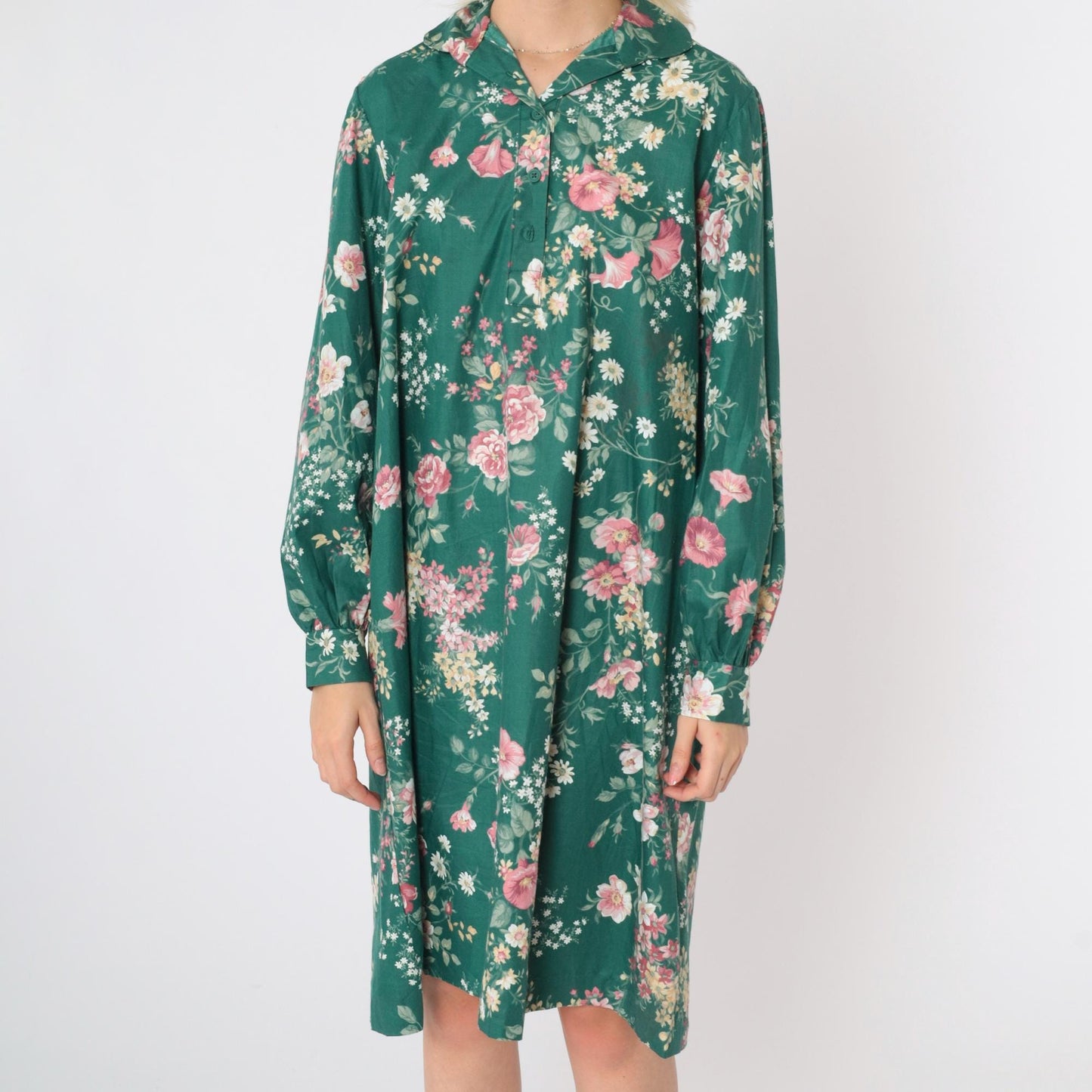 1970s Green Floral Shirt Dress Knee-Length Button-Up Collar Long Sleeve Medium Large