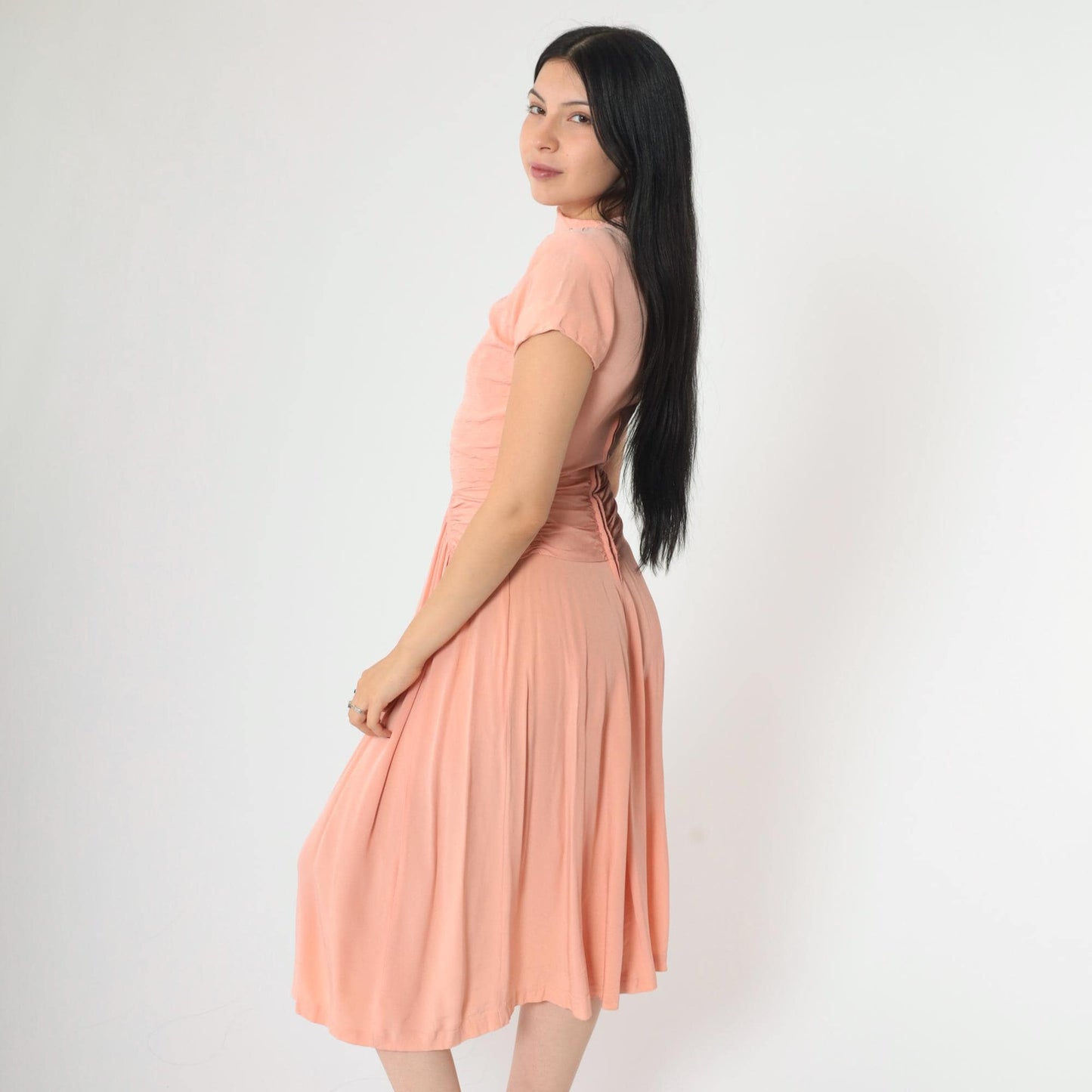 1940s Peach Party Dress Scalloped Bodice Ruched Waist Midi Extra Small