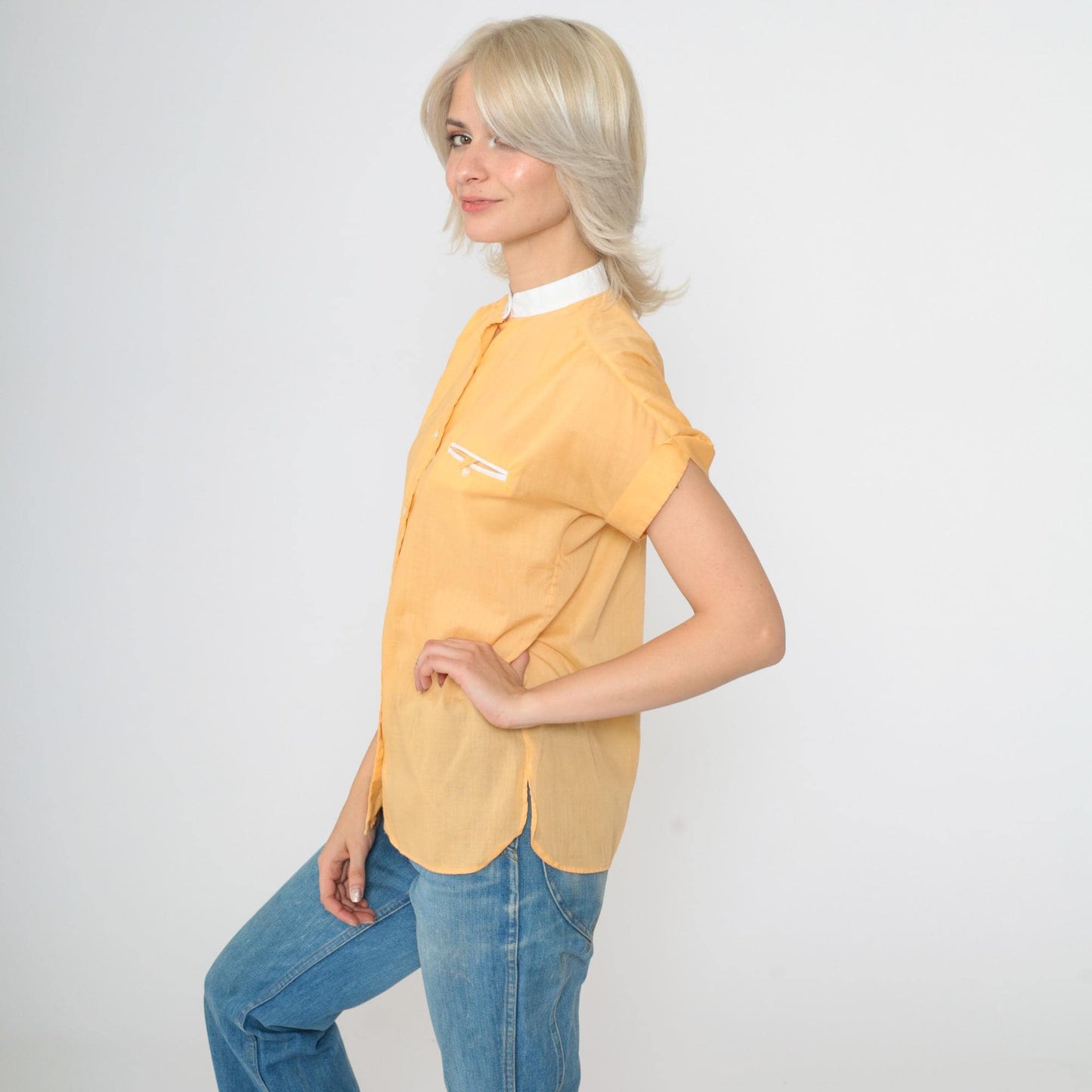 80s Laura Mae Light Orange Mandarin Collar Button-Up Blouse Short Sleeve Small