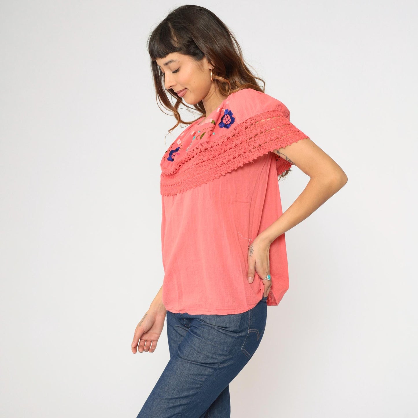 90s Coral Mexican Peasant Blouse Floral Embroidered Off-Shoulder Gauze Top Small