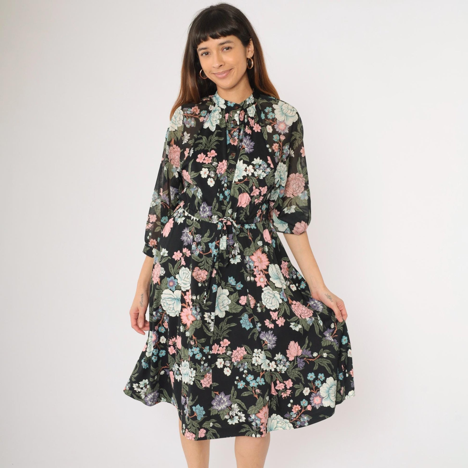 70s Black Floral Midi Dress 3/4 Sleeve Drawstring Waist Button Up Medium