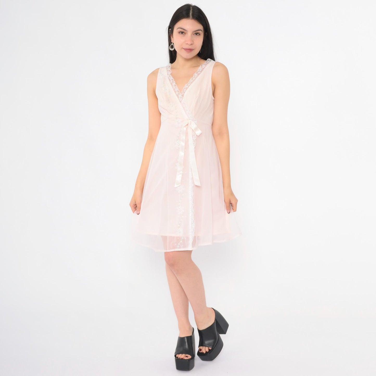 60s Shadowline Baby Pink Nylon Nightgown Floral Embroidered Empire Waist Small