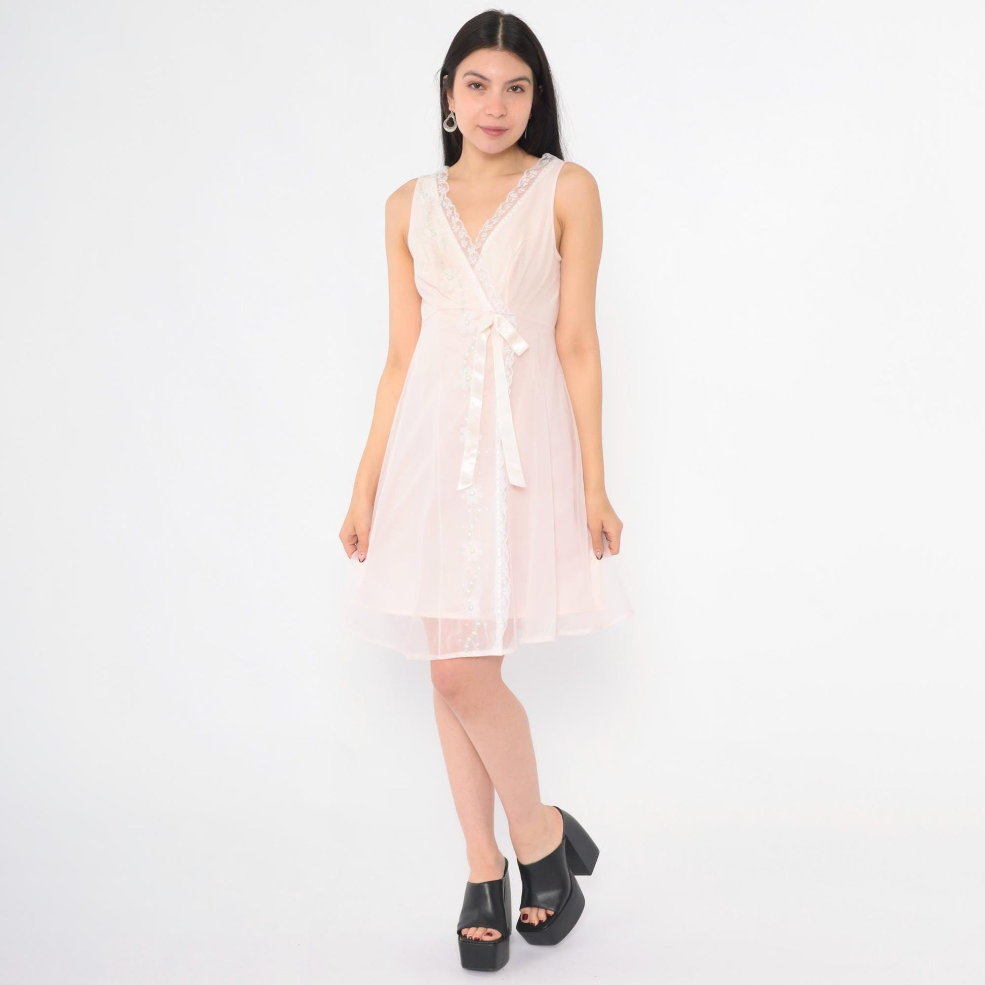 60s Shadowline Baby Pink Nylon Nightgown Floral Embroidered Empire Waist Small