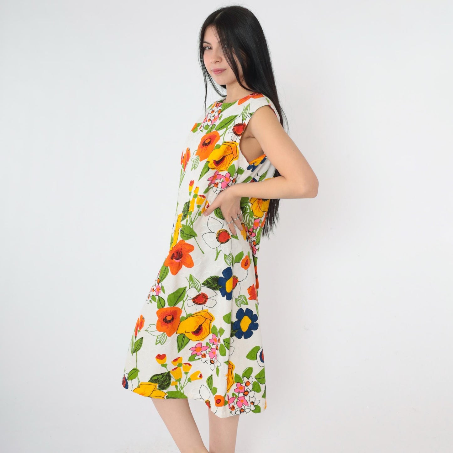 1960s Mod Floral A-Line Dress White Yellow Orange Green Sleeveless Large