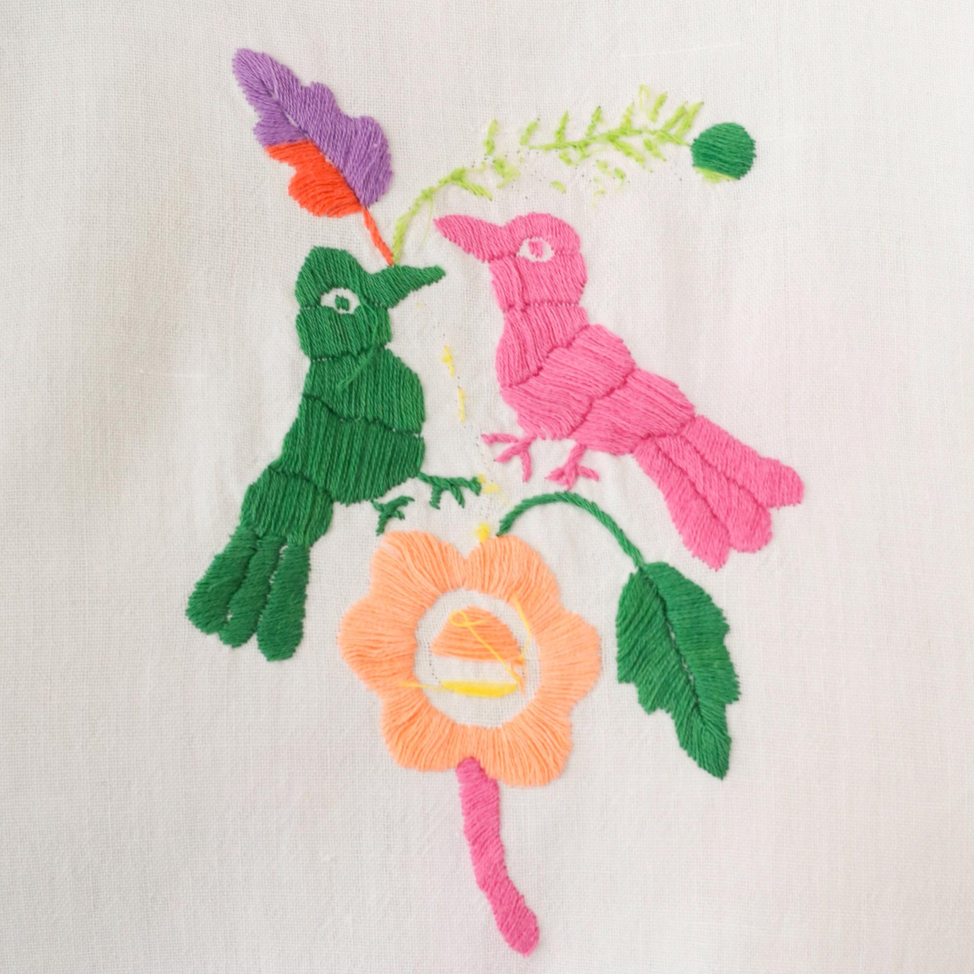 80s Mexican Embroidered Bird Blouse White Cotton Tunic Medium M