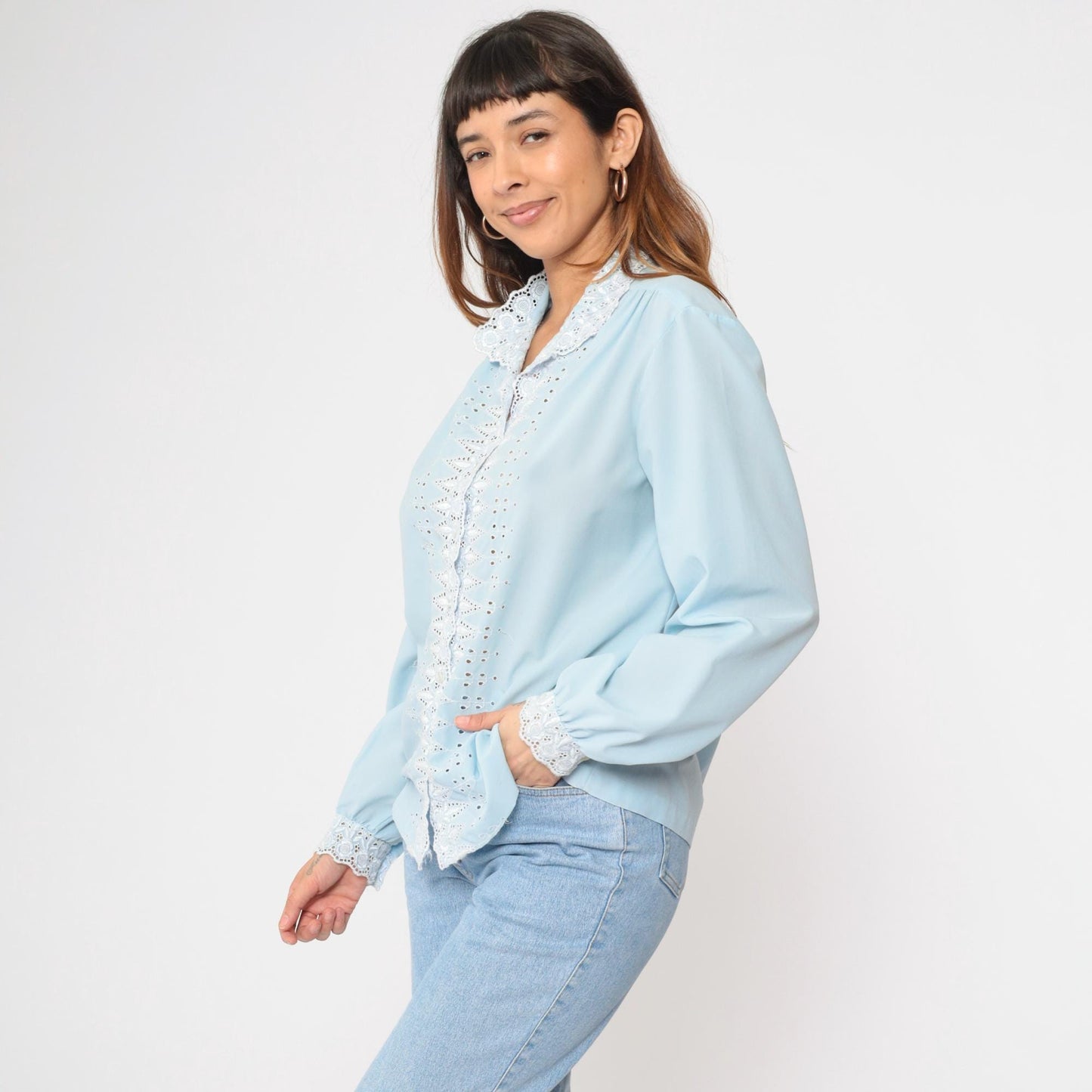 70s Baby Blue Floral Eyelet Lace Blouse Scalloped Collar Long Sleeve Large