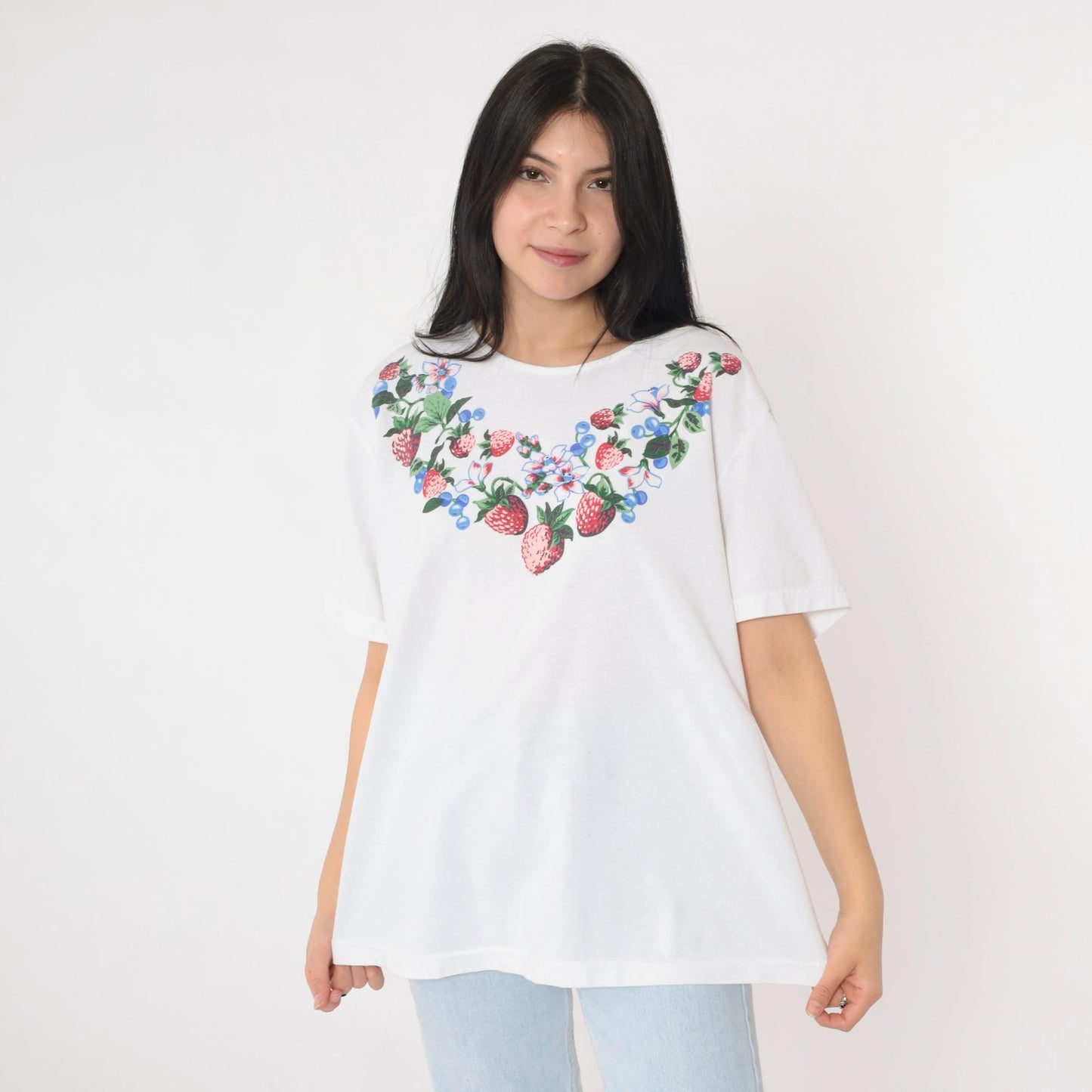 90s Strawberry Blueberry Necklace Print Graphic Tee White Extra Large