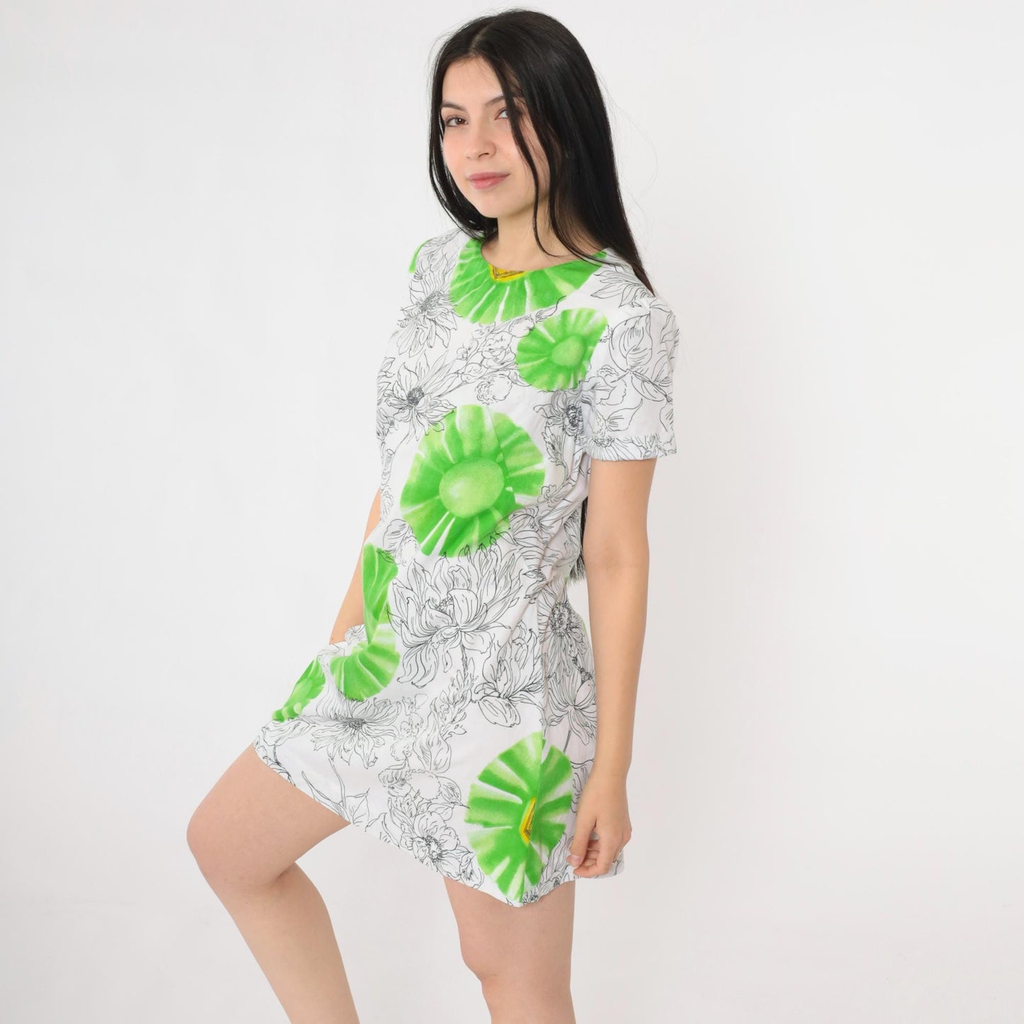 90s White Floral Mini Dress Green Black Graphic Short Sleeve Shift Small S