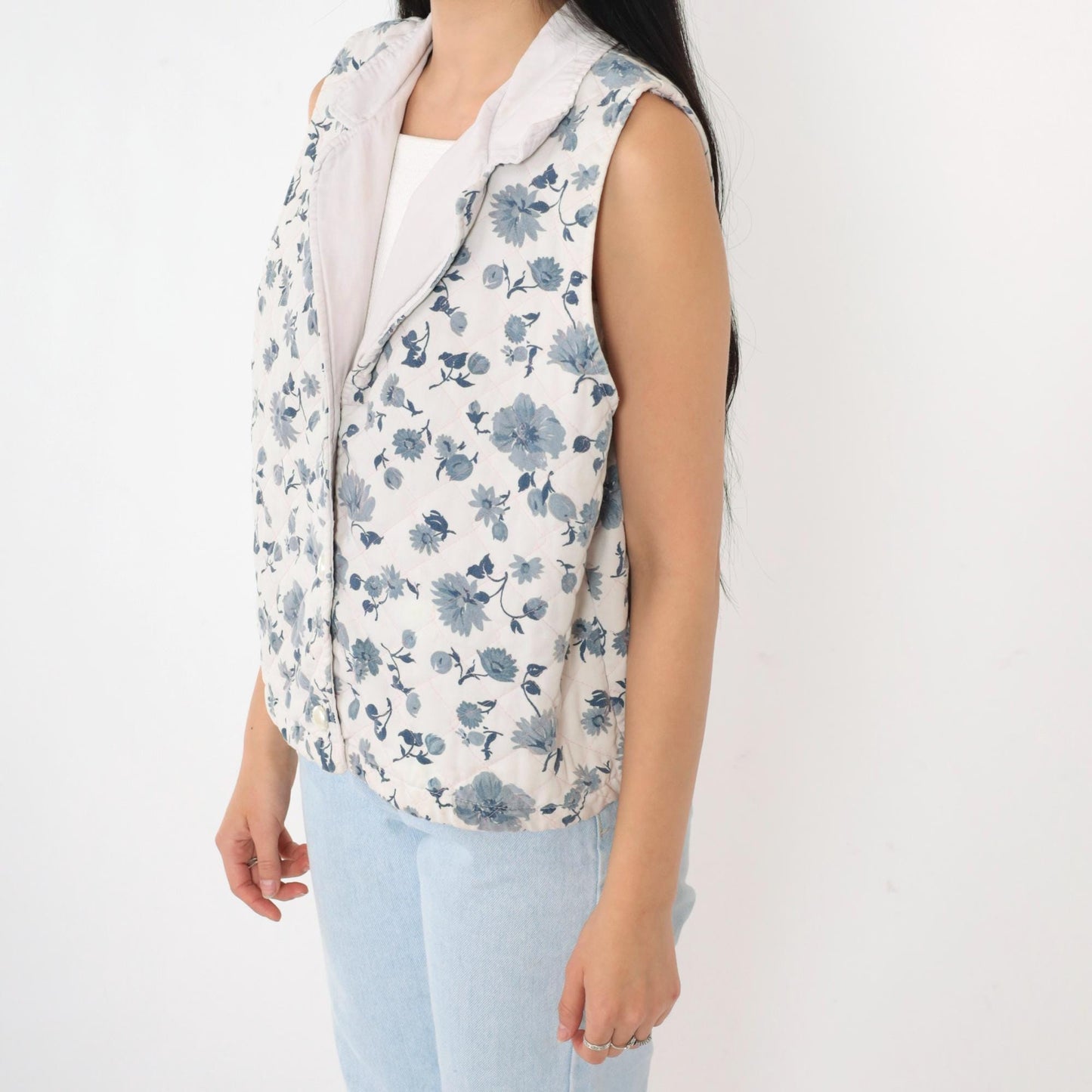 90s Quilted Floral Vest White Blue Button Front Collared Medium M