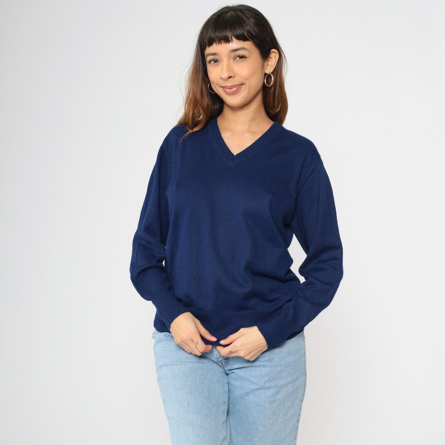 70s Bloomingdale's Navy Wool V-Neck Pullover Sweater Medium
