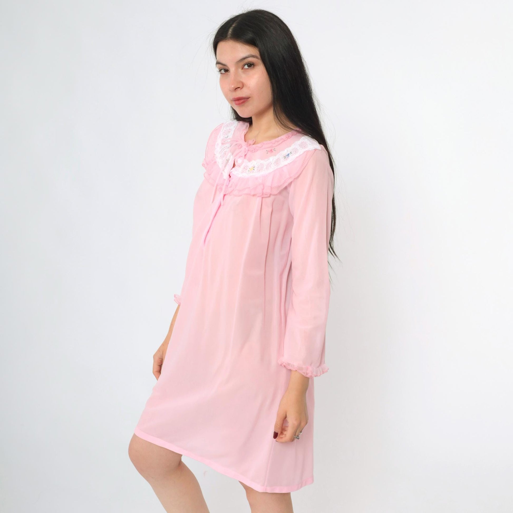 70s Pink Nylon Nightgown Ruffled Lace Collar Floral Embroidery Long Sleeve Small