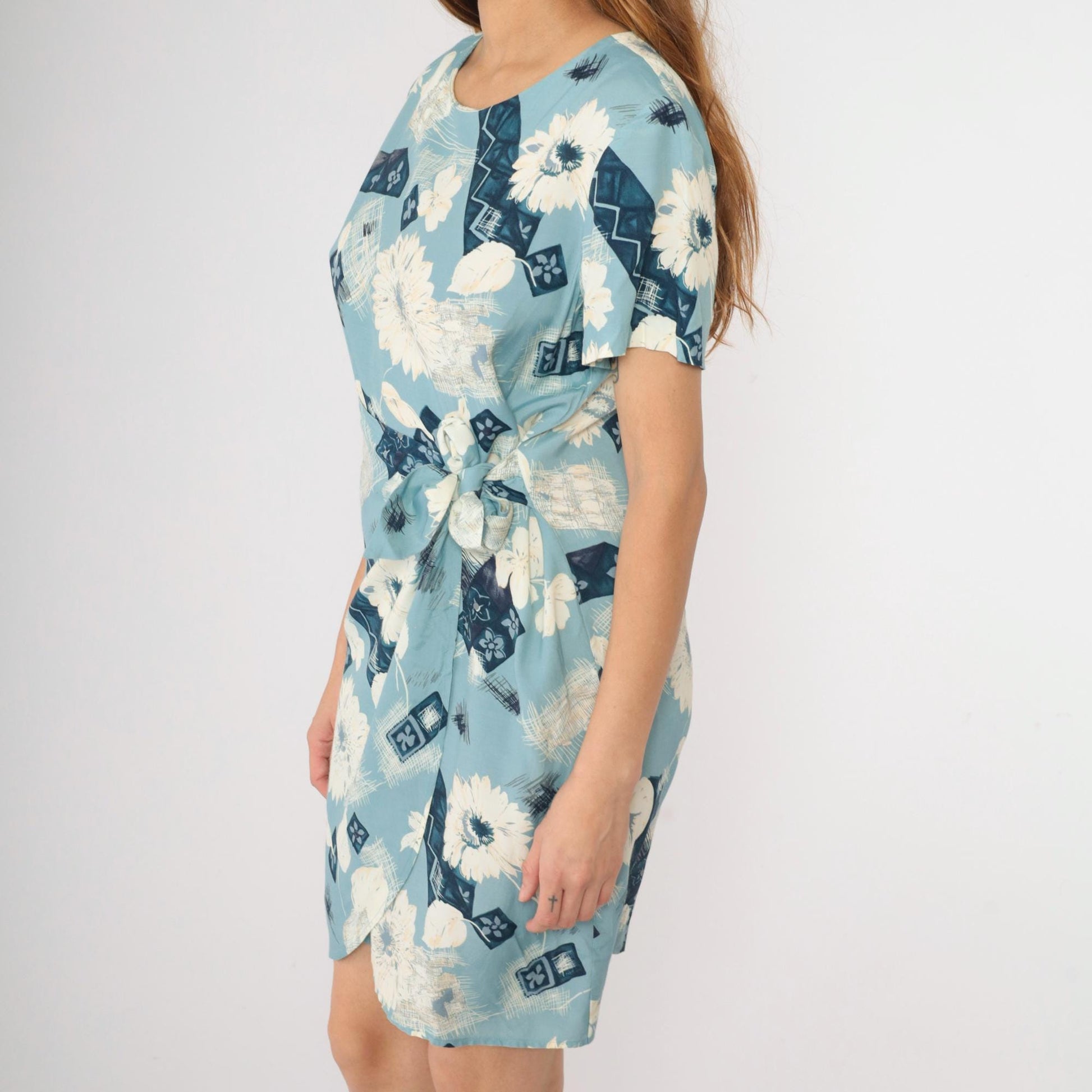 90s Karin Stevens Floral Mini Dress Blue Wrap Tie Rayon Short Sleeve Medium