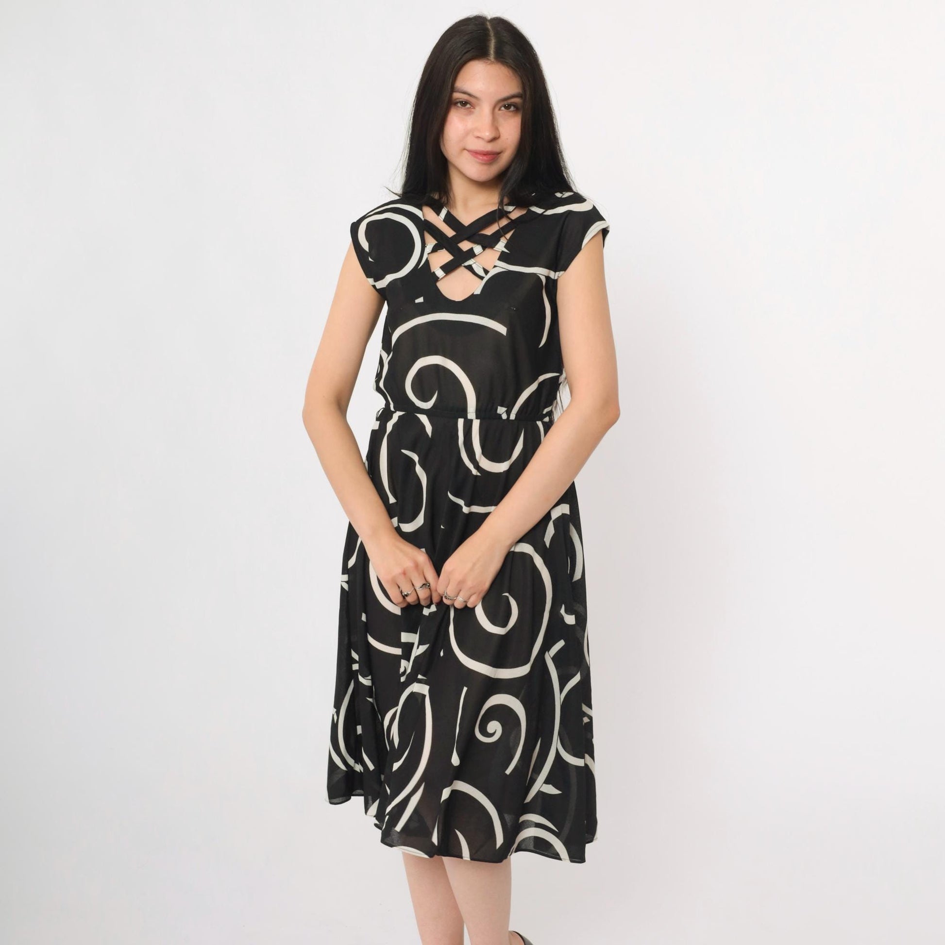 80s Black White Abstract Swirl Print Midi Dress Criss-Cross Neckline Cap Sleeve Small
