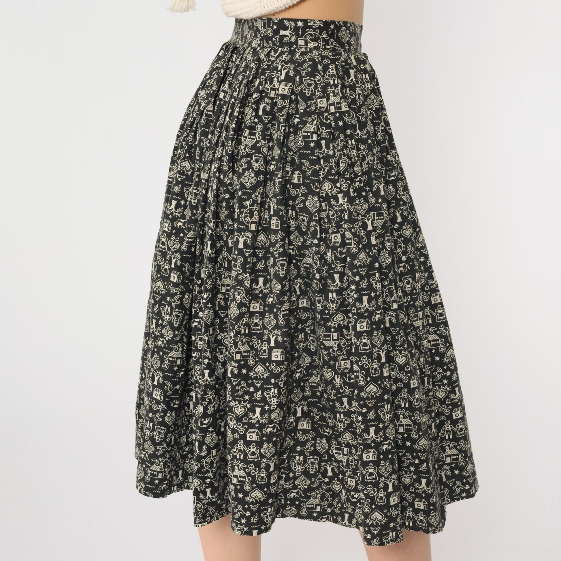 1960s Austrian Folk Circle Skirt Black Cotton Cream Tyrolean Print XS