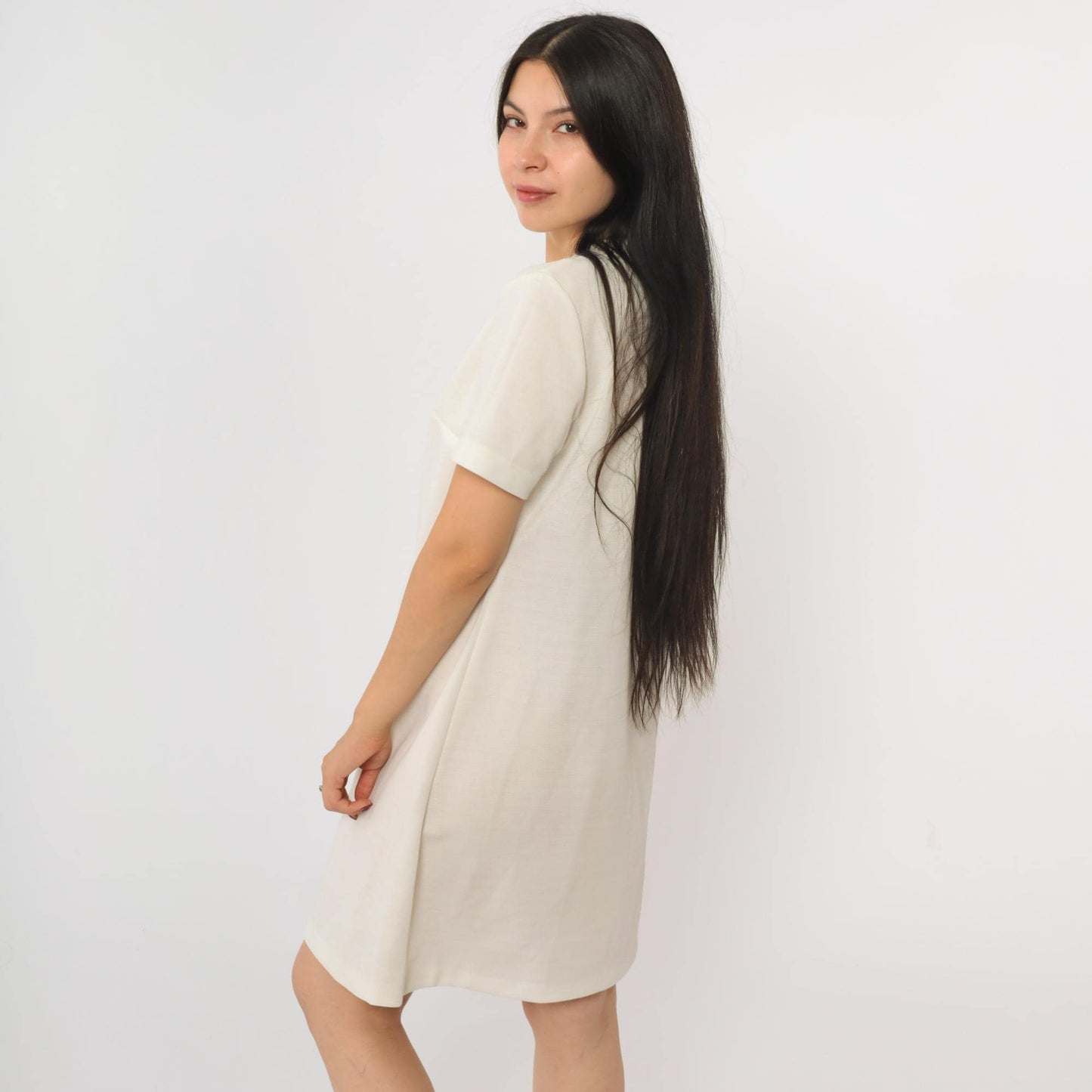 1970s White Shift Mini Dress Button-Up Short Sleeve Shirtdress Medium Large