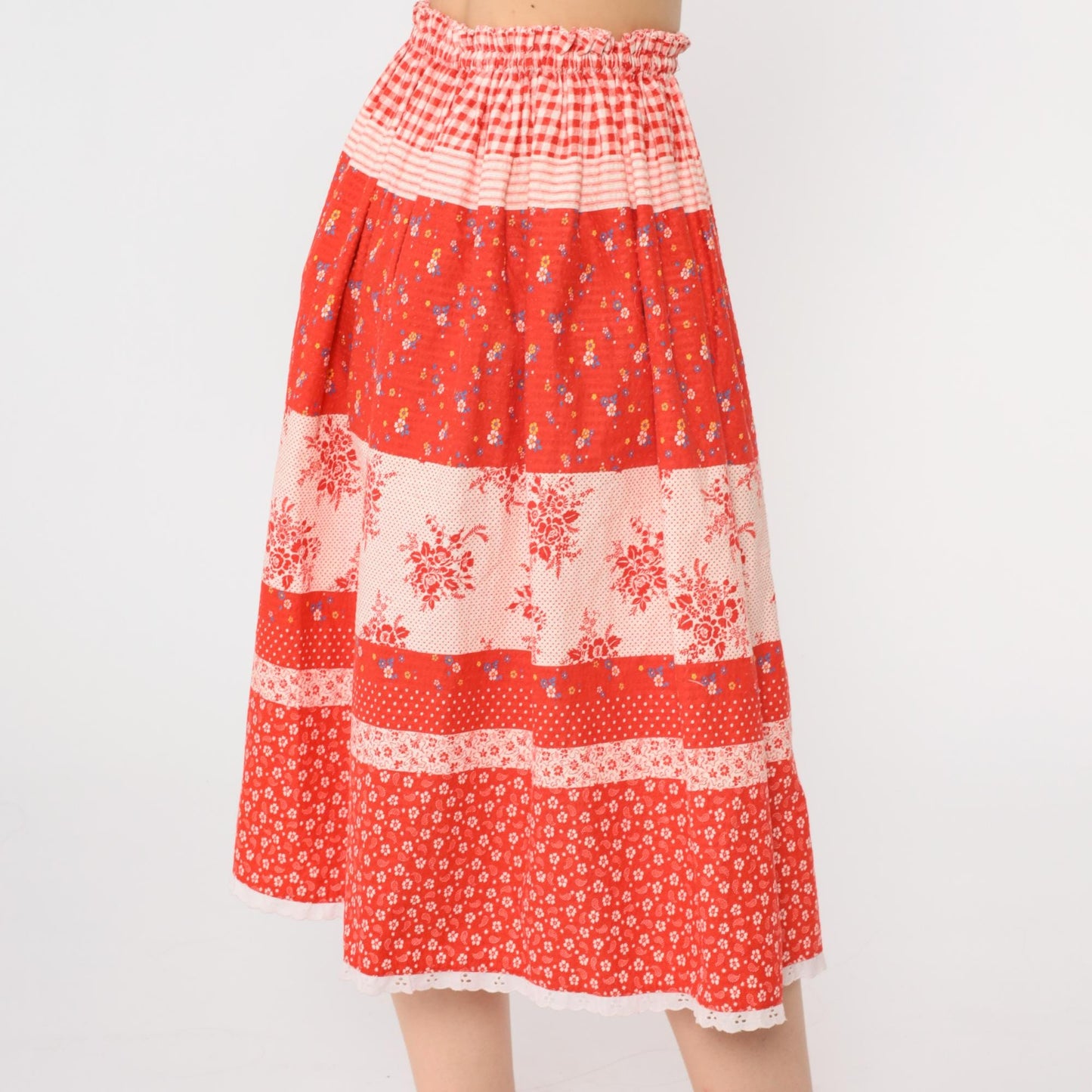 70s Red Floral Gingham Tiered Midi Skirt Elastic Waist Eyelet Lace Small Medium