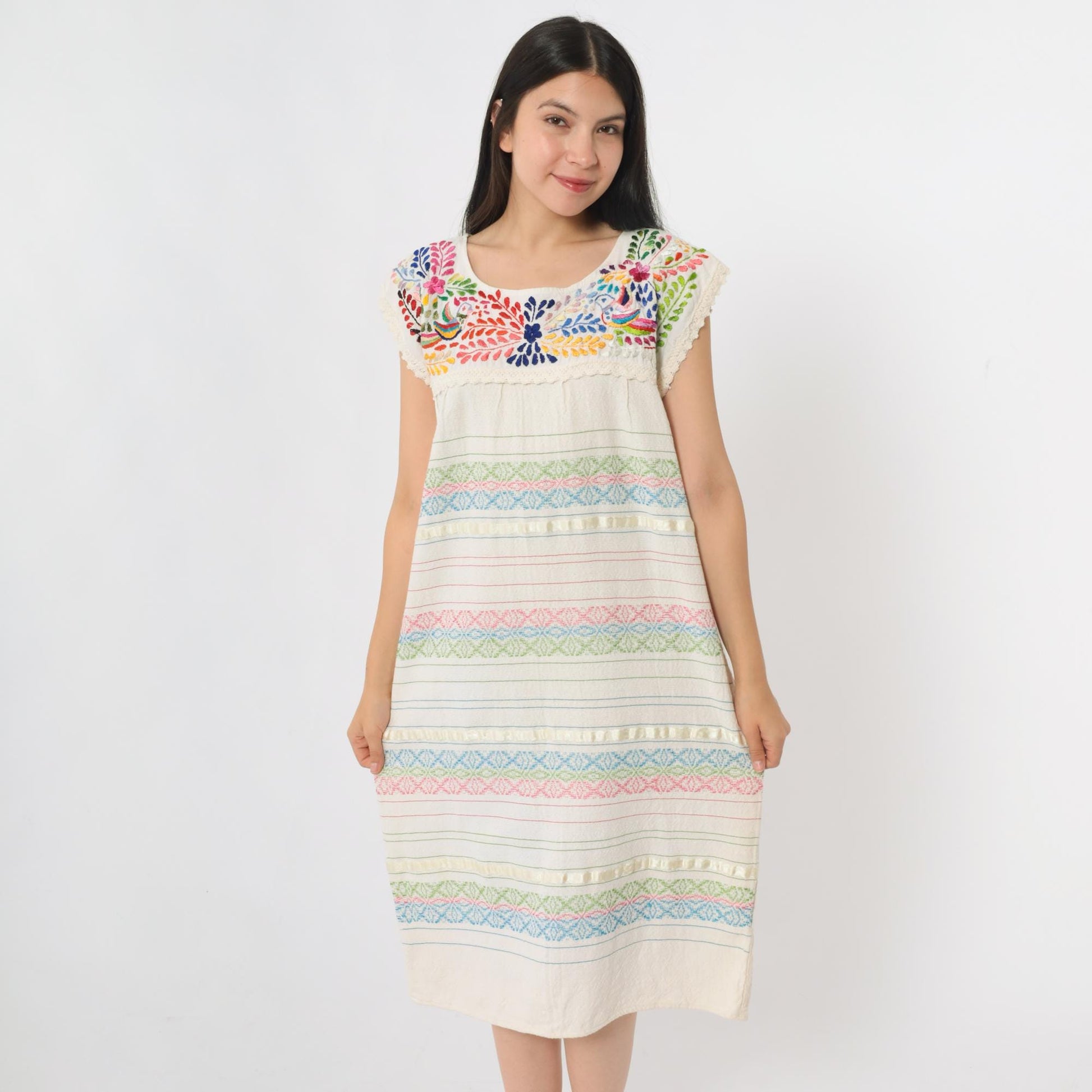 90s Mexican Embroidered Cotton Midi Dress Off-White Floral Bird Small S