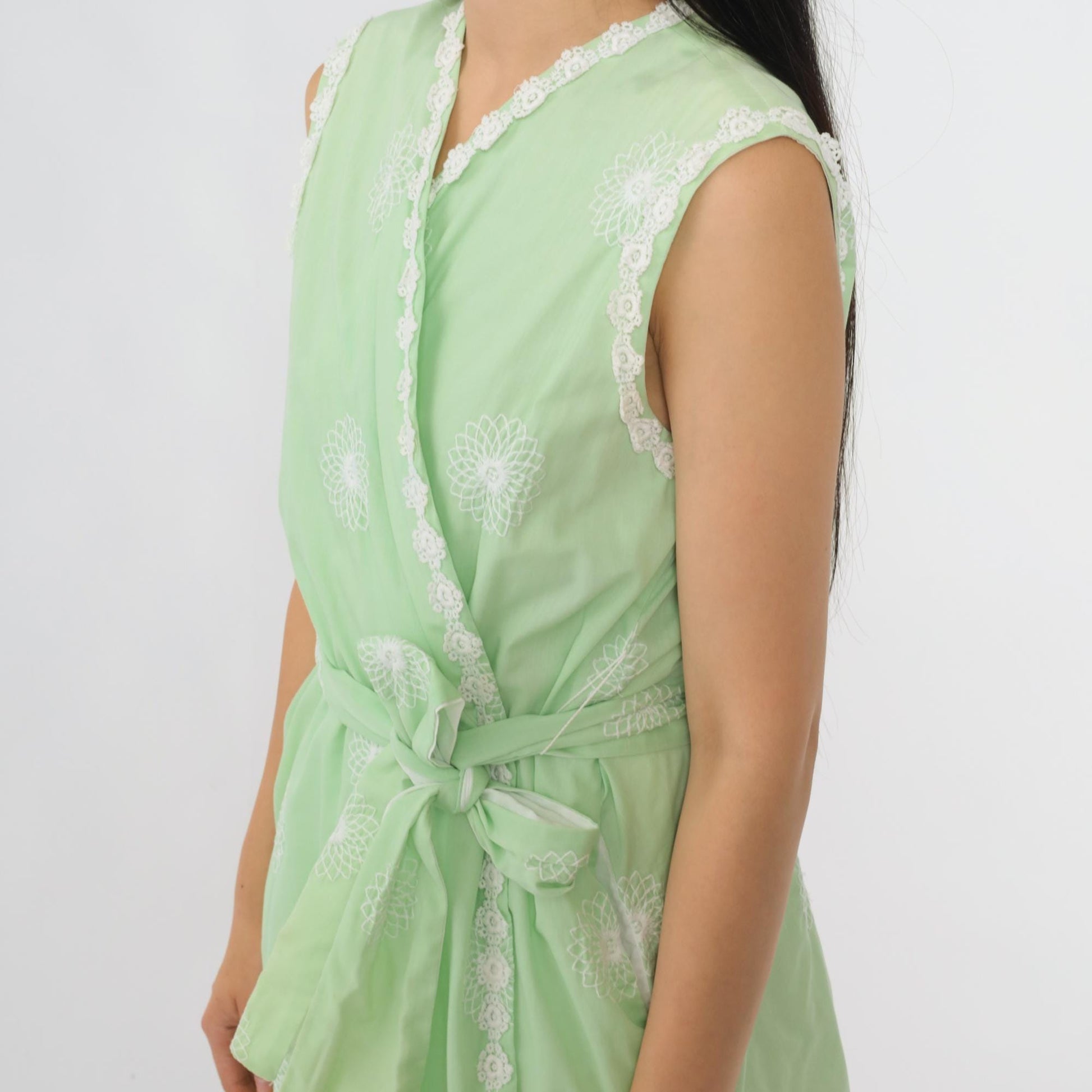 70s Lord & Taylor Green Floral Wrap Dress Embroidered V Neck Mini Medium M