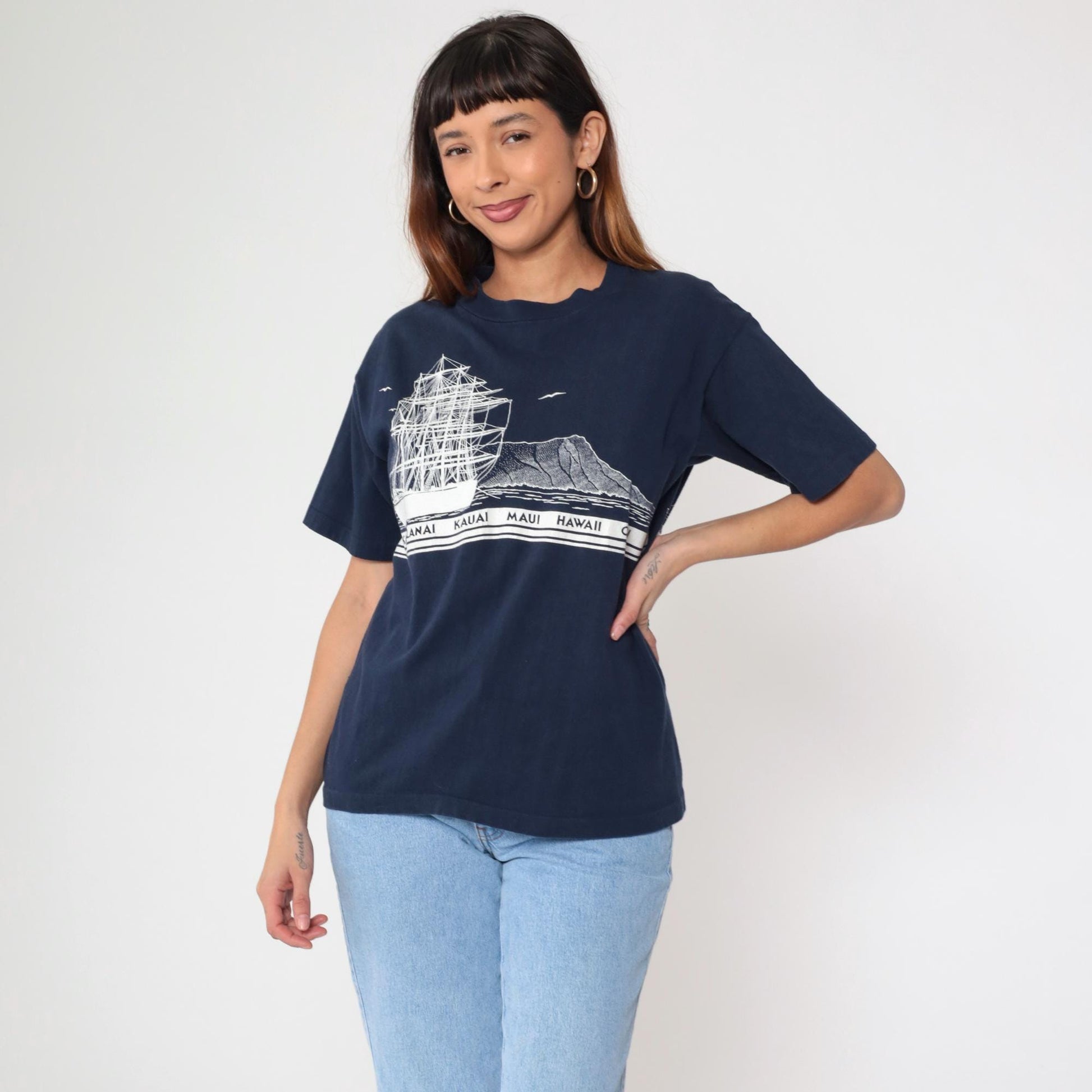 80s Hawaii Sailboat Graphic T-Shirt Navy Blue Islands Crewneck Medium