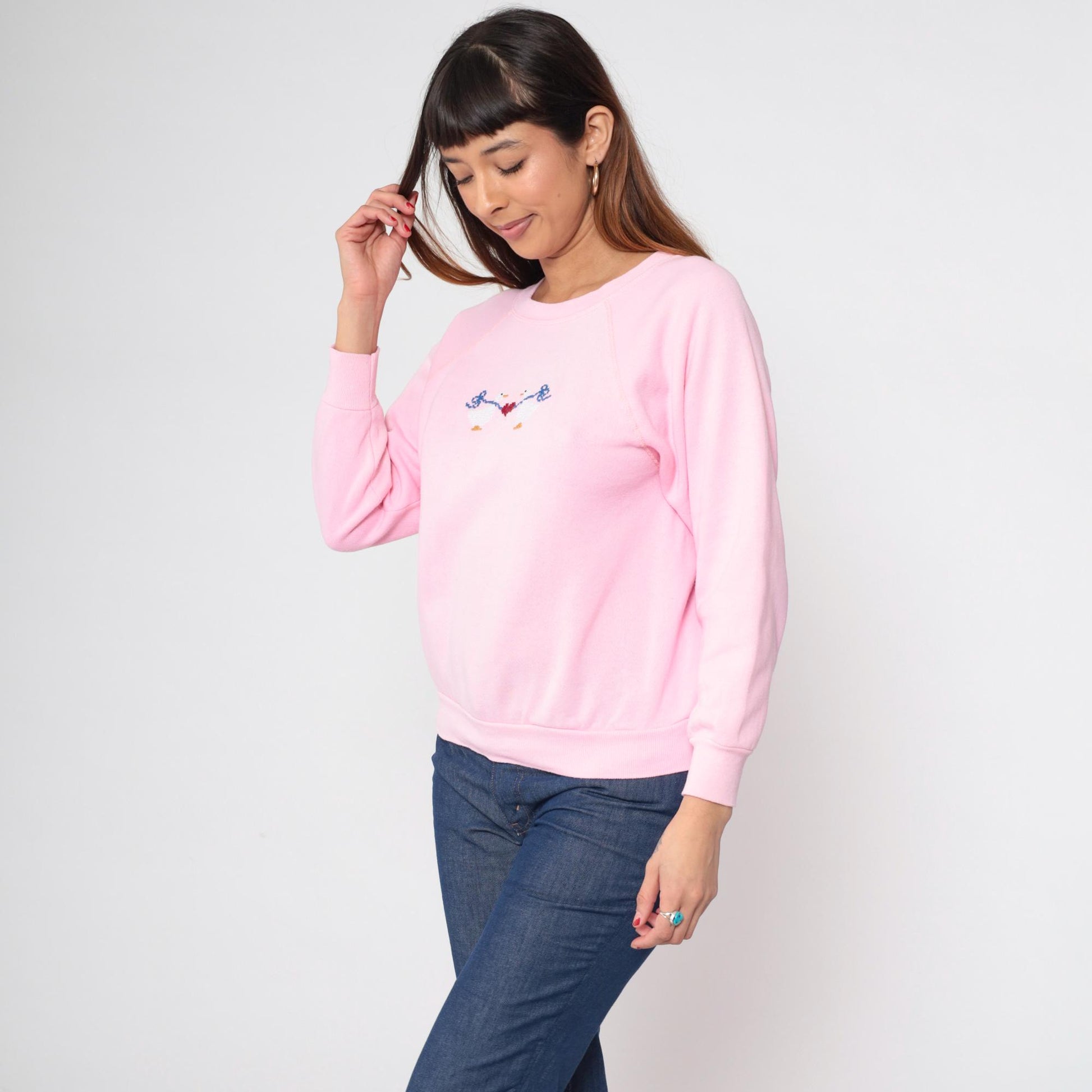 80s Pink Duck Embroidered Raglan Sweatshirt Heart Animal Crewneck Small