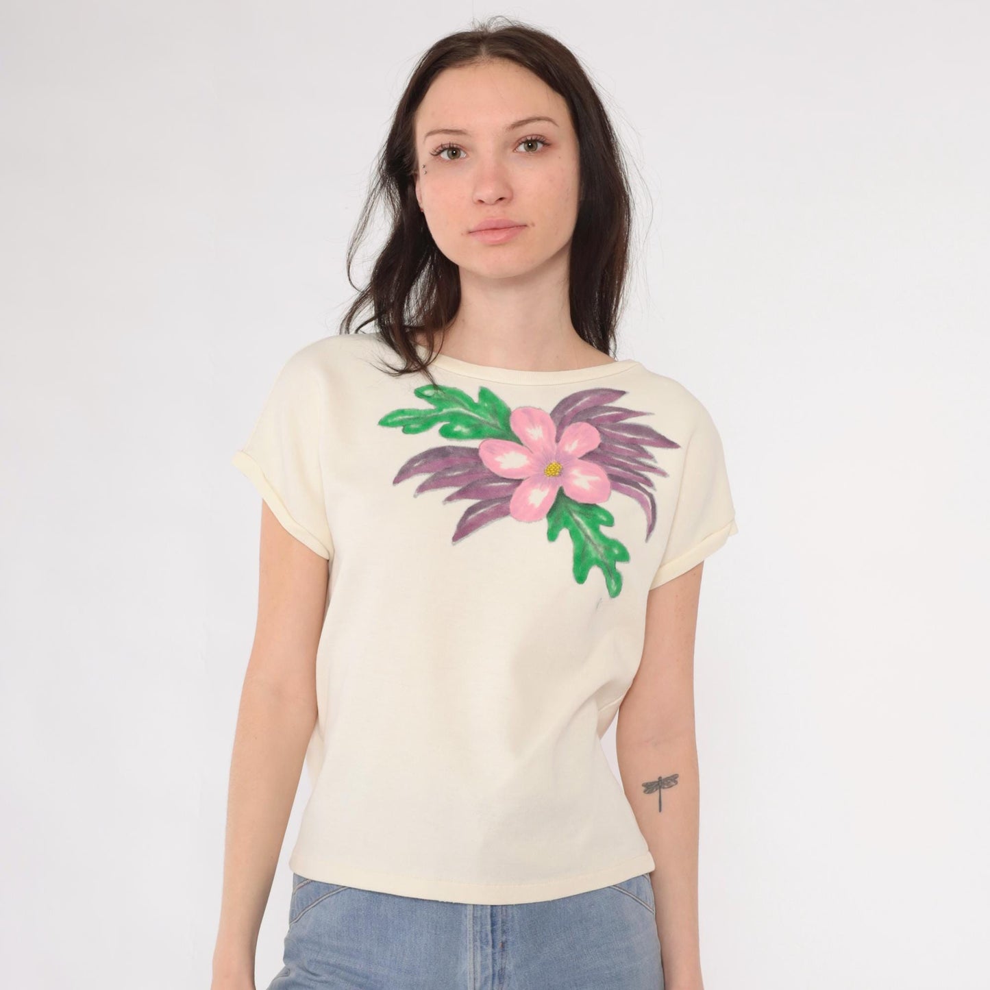 80s Cream Floral Hand Painted Cap Sleeve T-Shirt Pink Purple Graphic Medium
