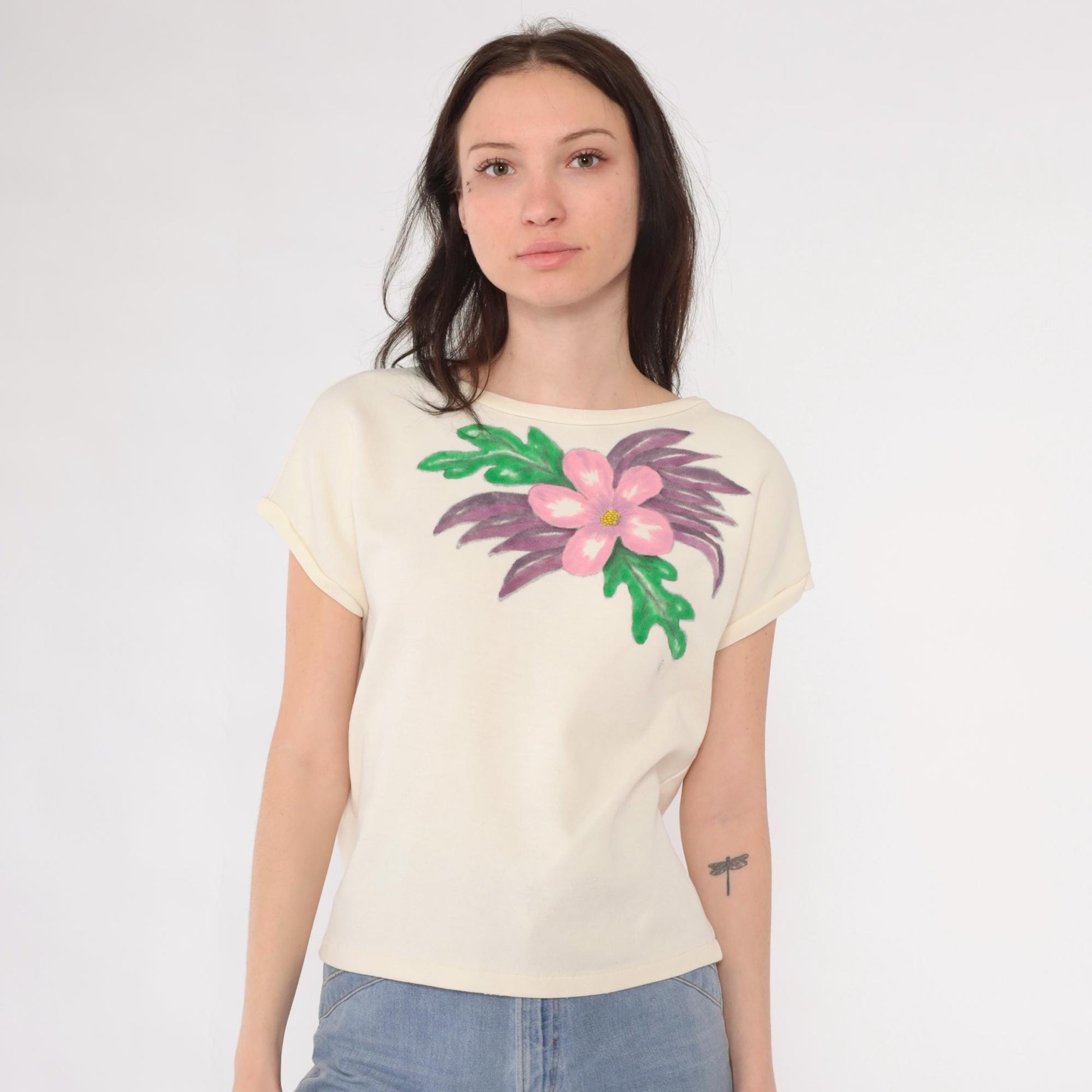 80s Cream Floral Hand Painted Cap Sleeve T-Shirt Pink Purple Graphic Medium