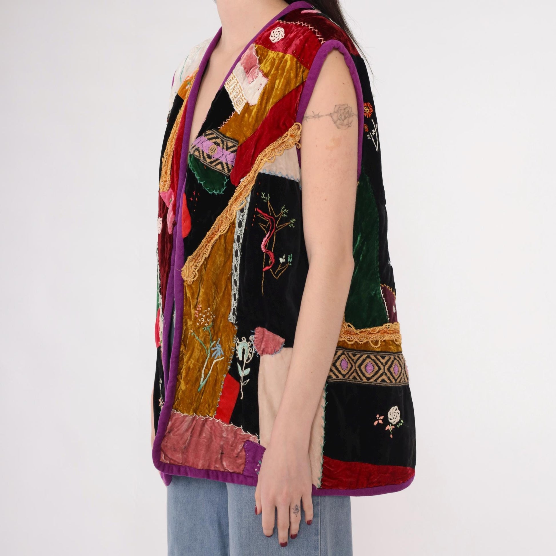 70s Velvet Patchwork Vest Embroidered Floral Bird Lace Trim Red Black Medium Large