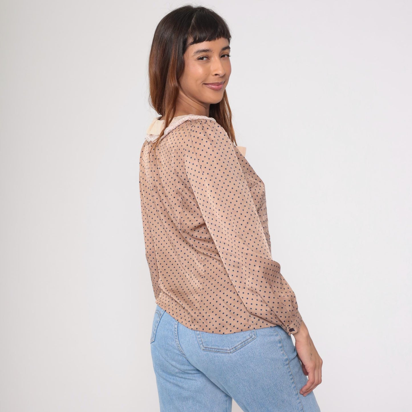 Y2K Beige Polka Dot Blouse Navy Ruffled Collar Lace Trim Button Up Large L