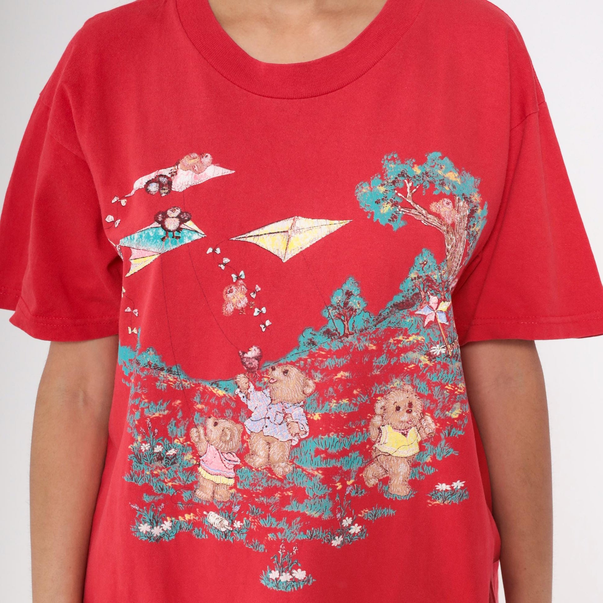 90s Teddy Bear Kite Graphic T-Shirt Red Crewneck Tee Large L